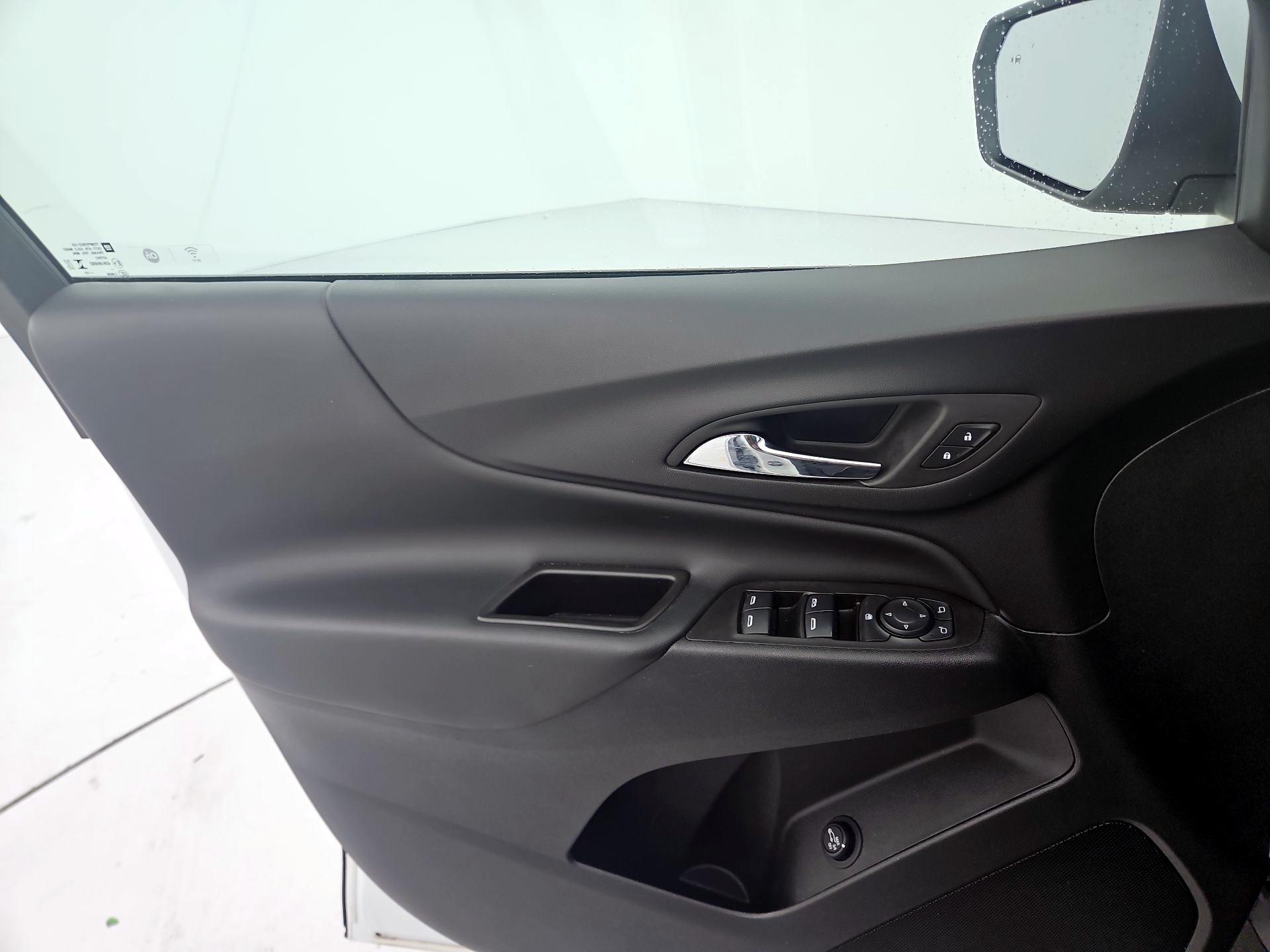 Thumbnail: 2023 Chevrolet Equinox - 12