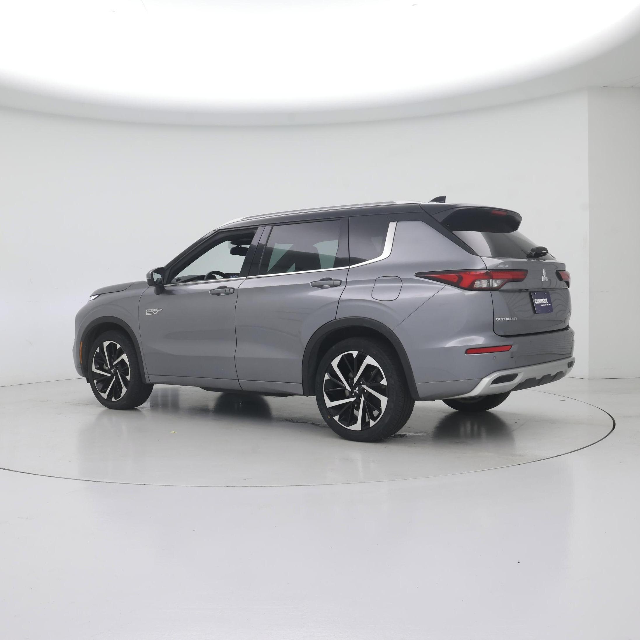 Thumbnail: 2023 Mitsubishi Outlander - 5