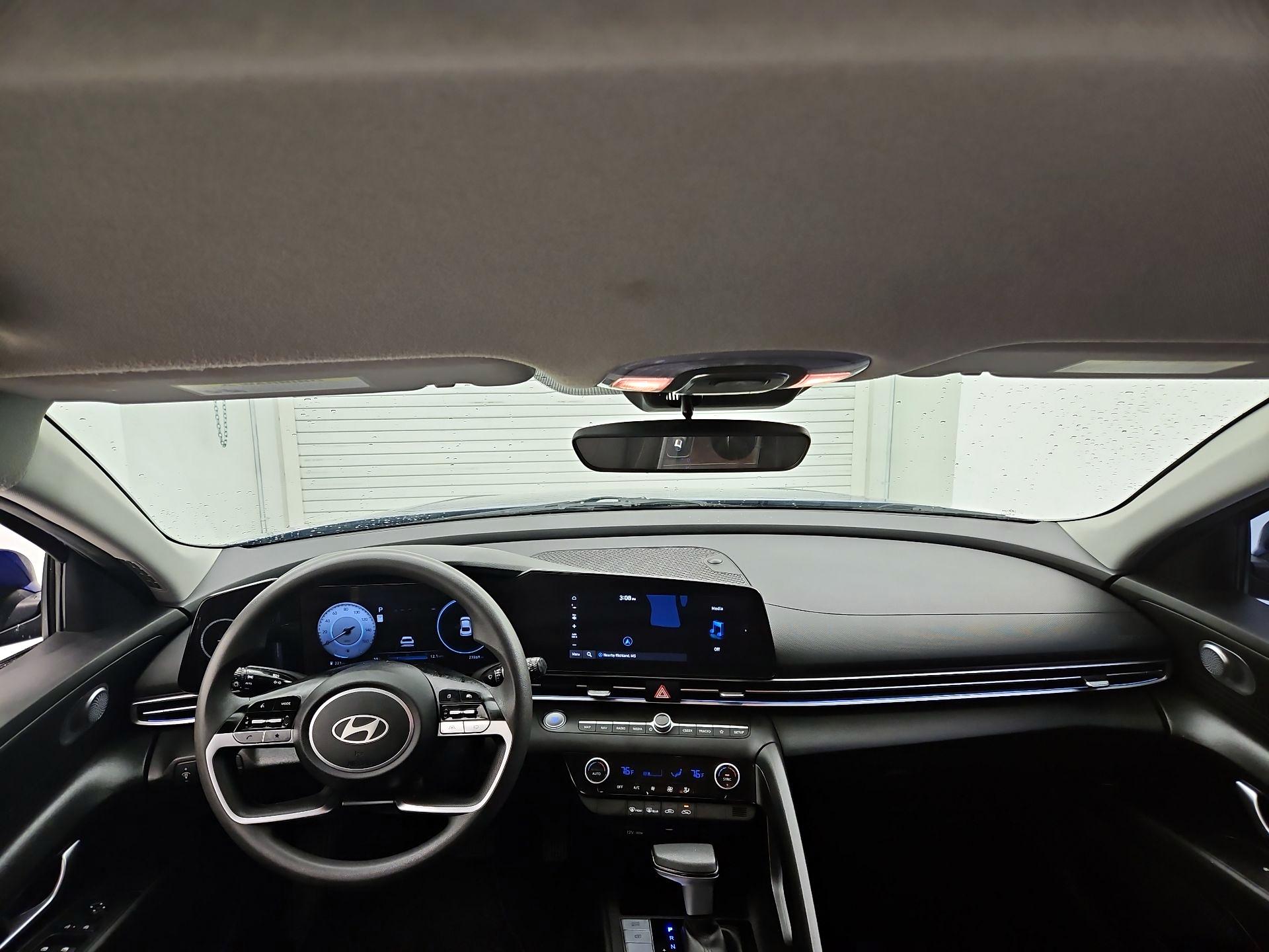 Thumbnail: 2024 Hyundai Elantra - 9