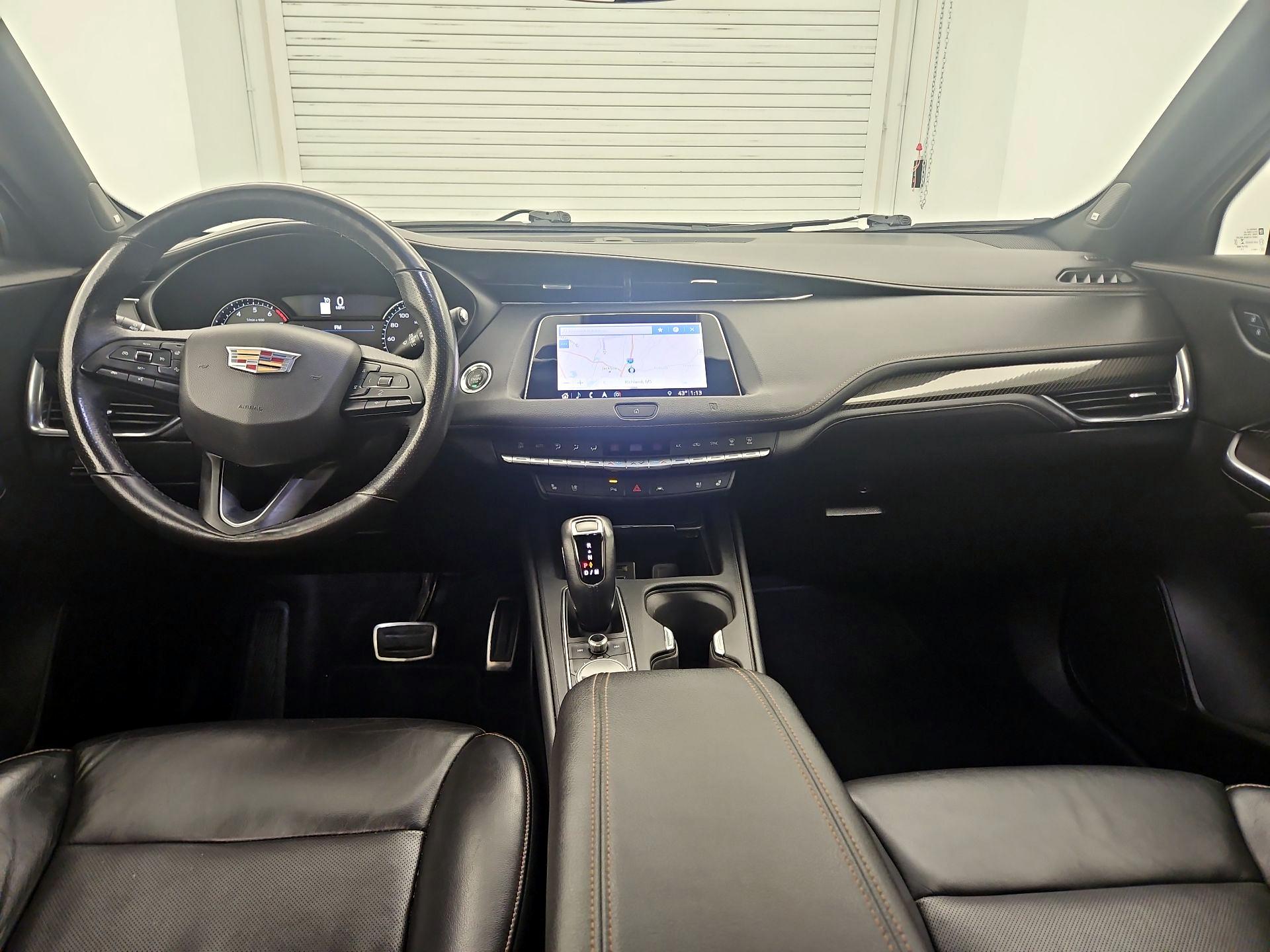 Thumbnail: 2019 Cadillac XT4 - 9