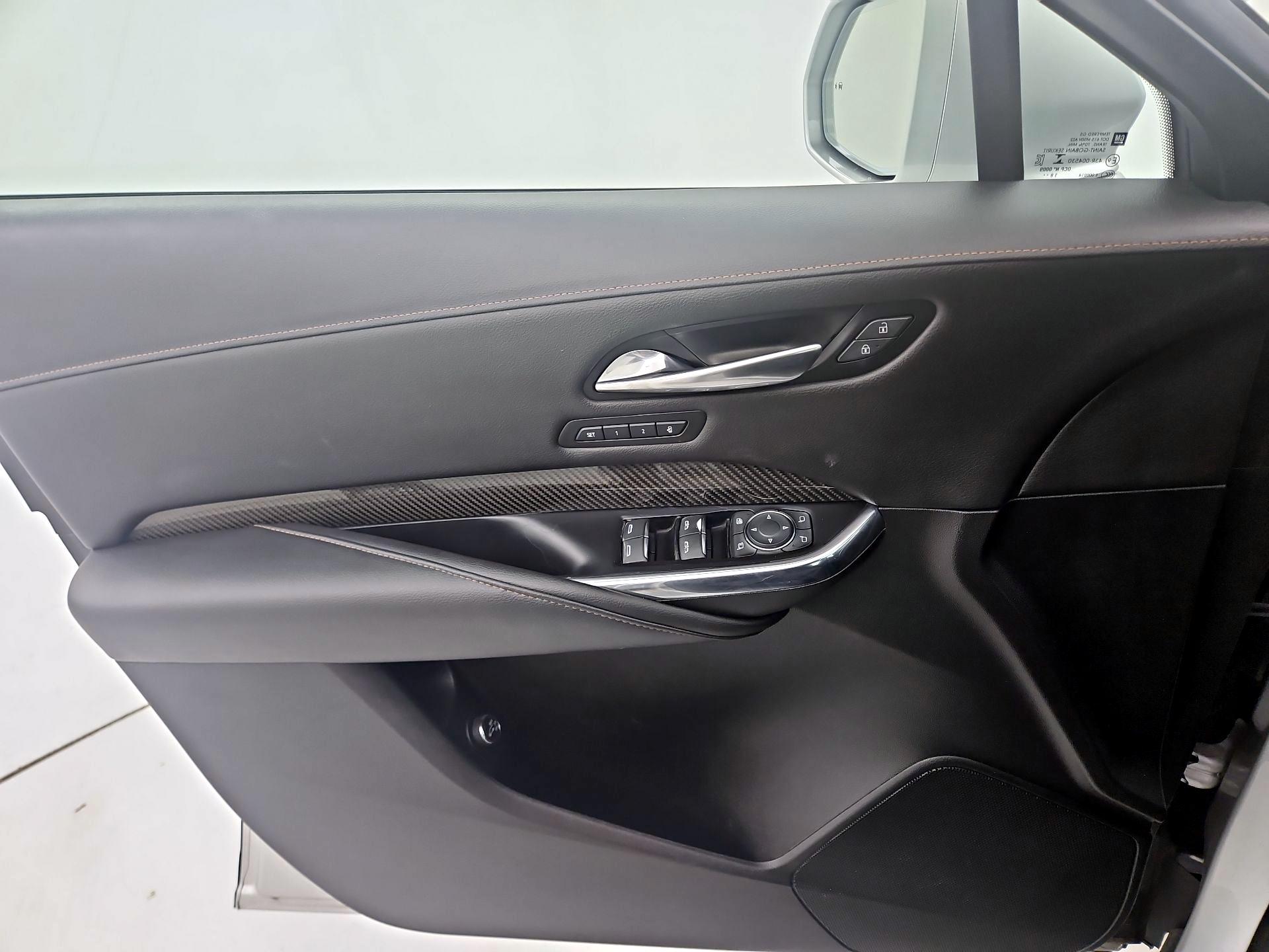 Thumbnail: 2019 Cadillac XT4 - 12