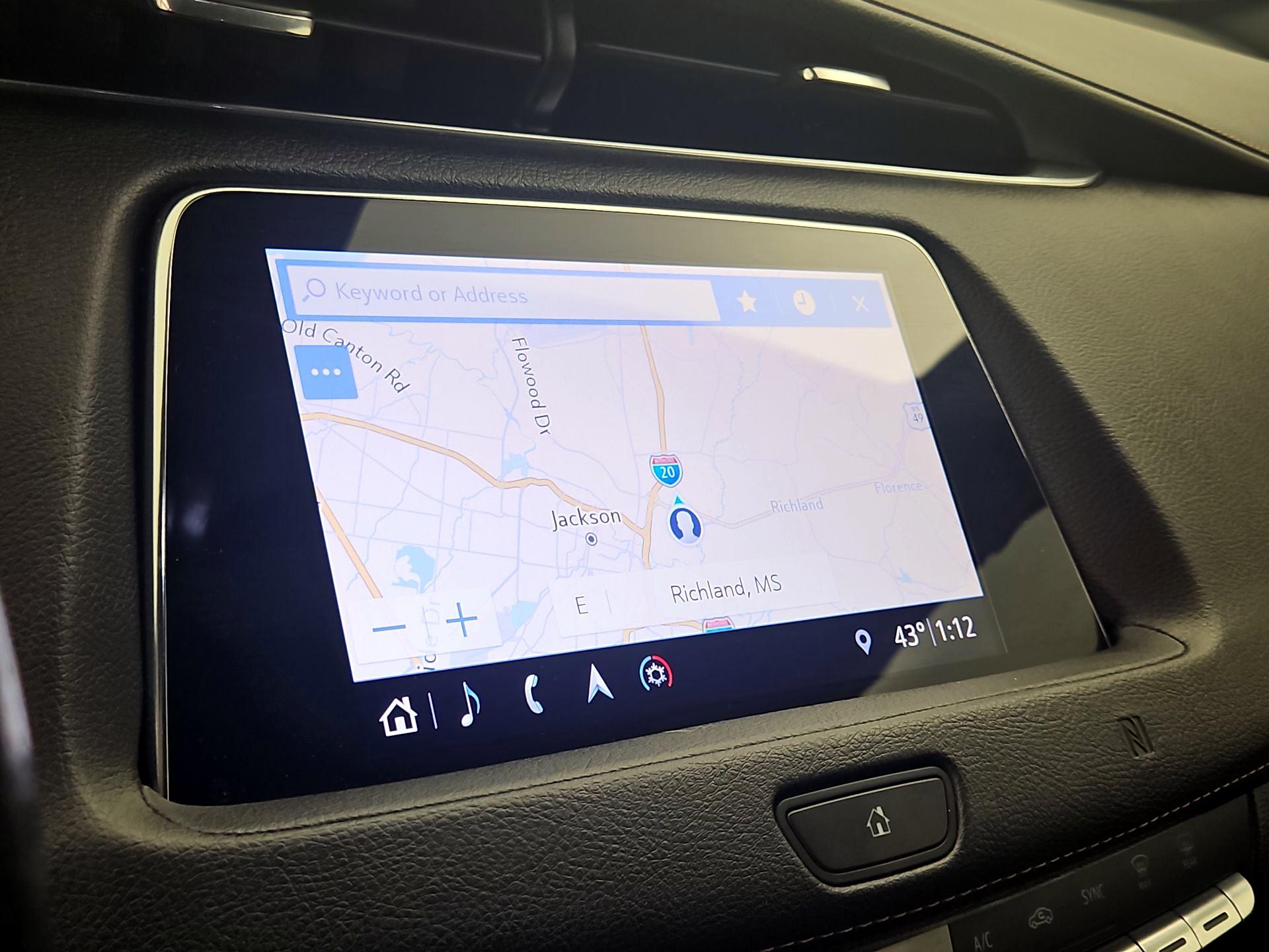 Thumbnail: 2019 Cadillac XT4 - 14