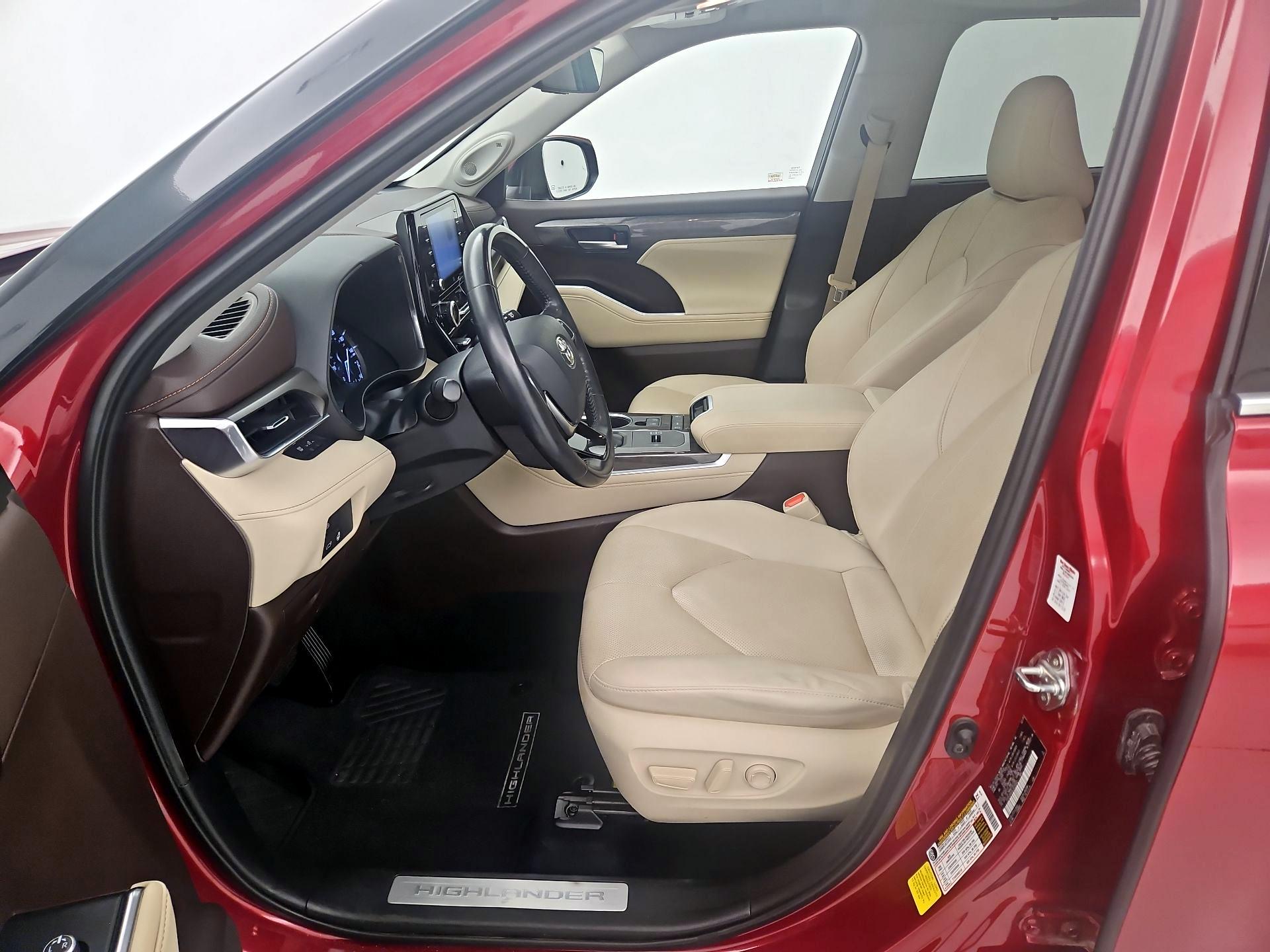 Thumbnail: 2020 Toyota Highlander - 11