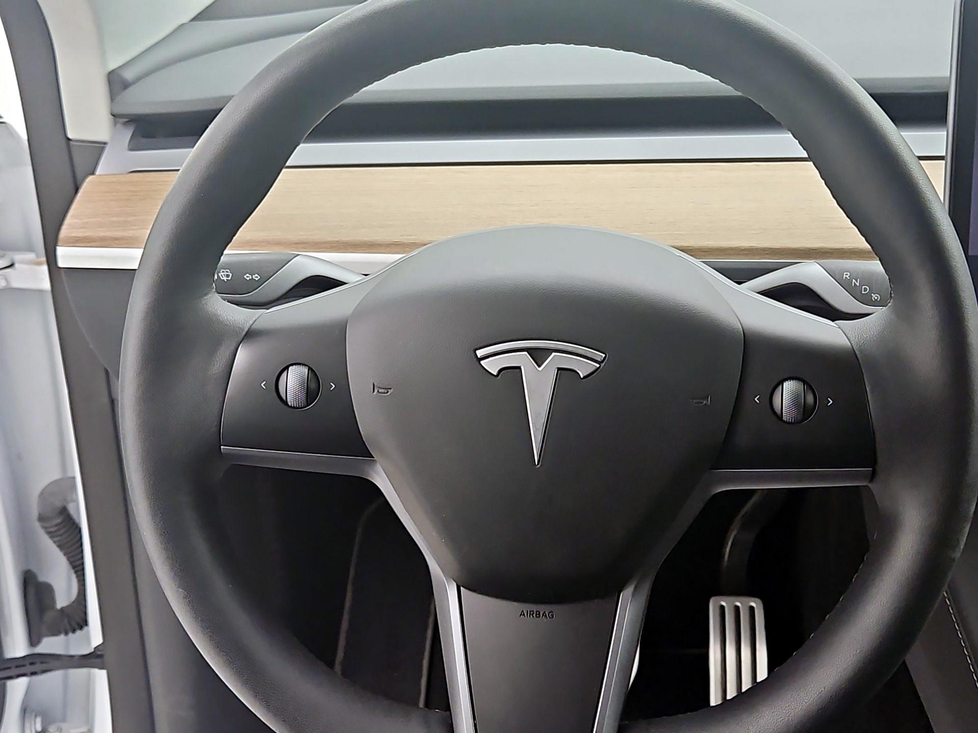 Thumbnail: 2023 Tesla Model Y - 10