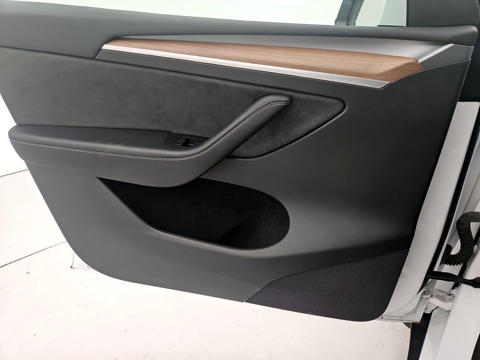 Thumbnail: 2023 Tesla Model Y - 12