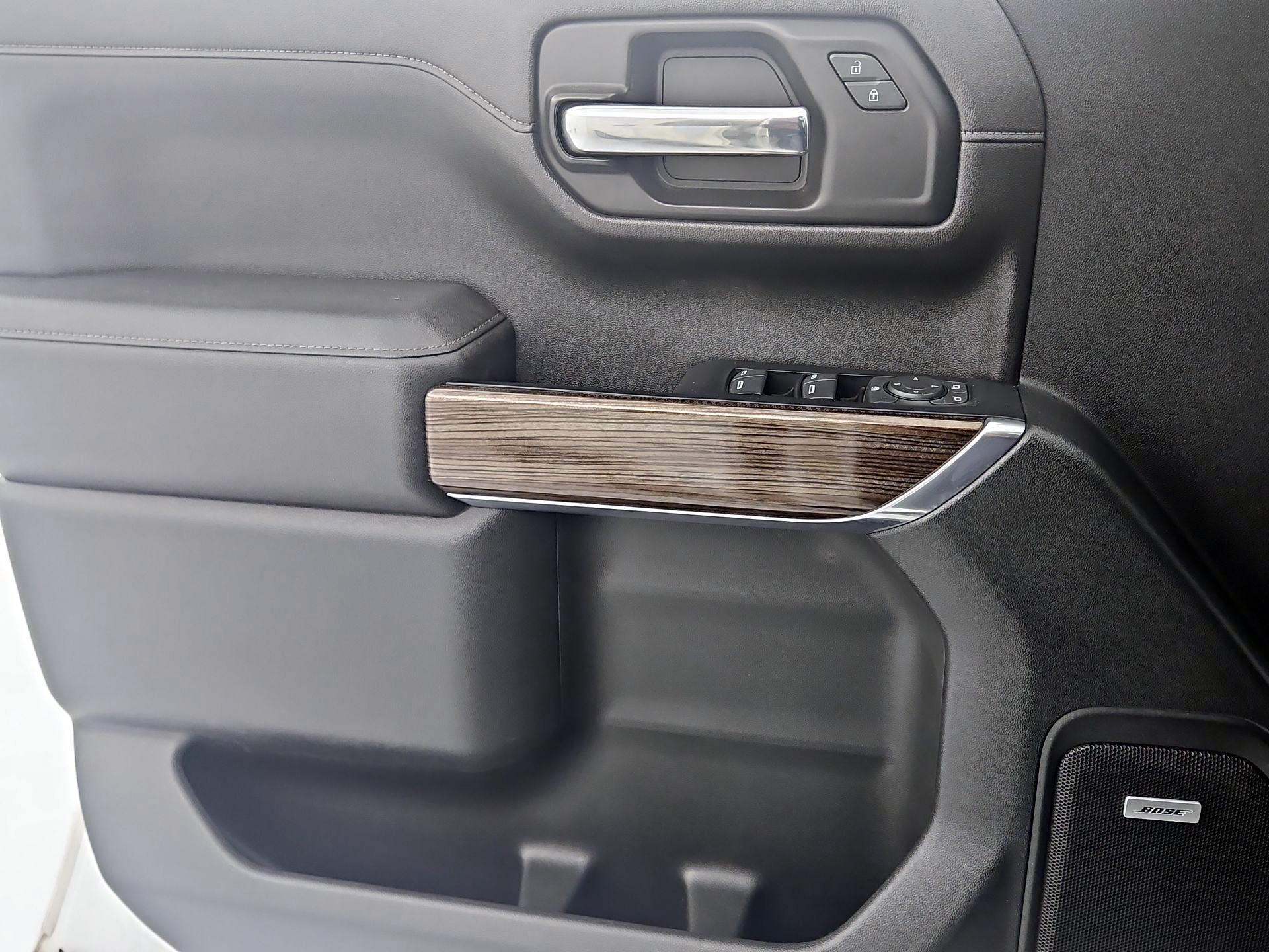 Thumbnail: 2020 Chevrolet Silverado 1500 - 12