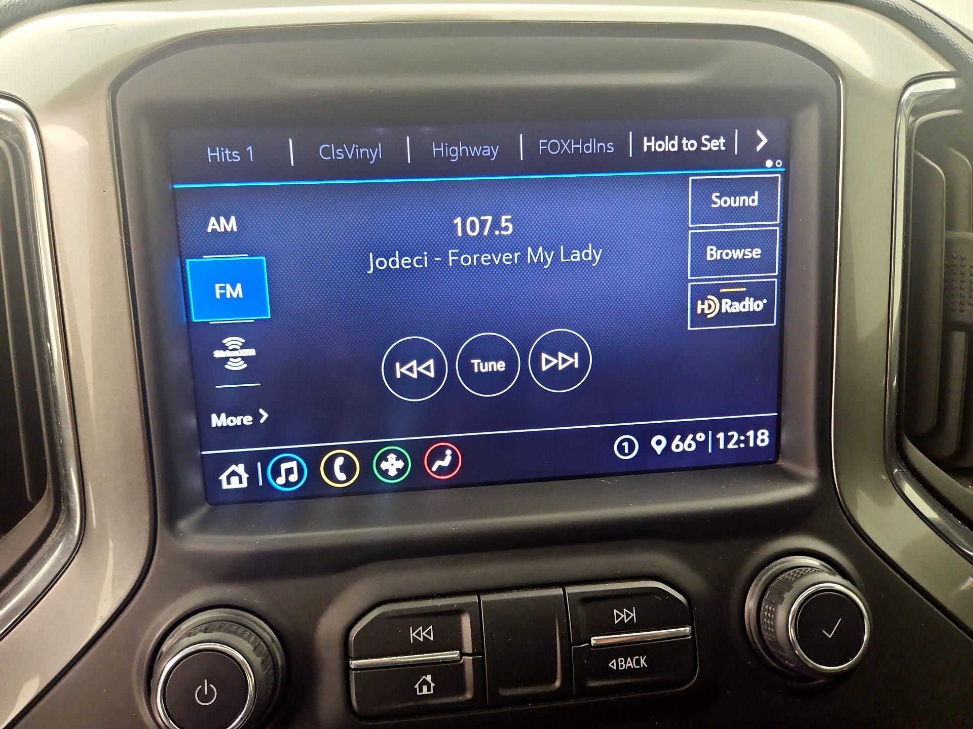 Thumbnail: 2020 Chevrolet Silverado 1500 - 15