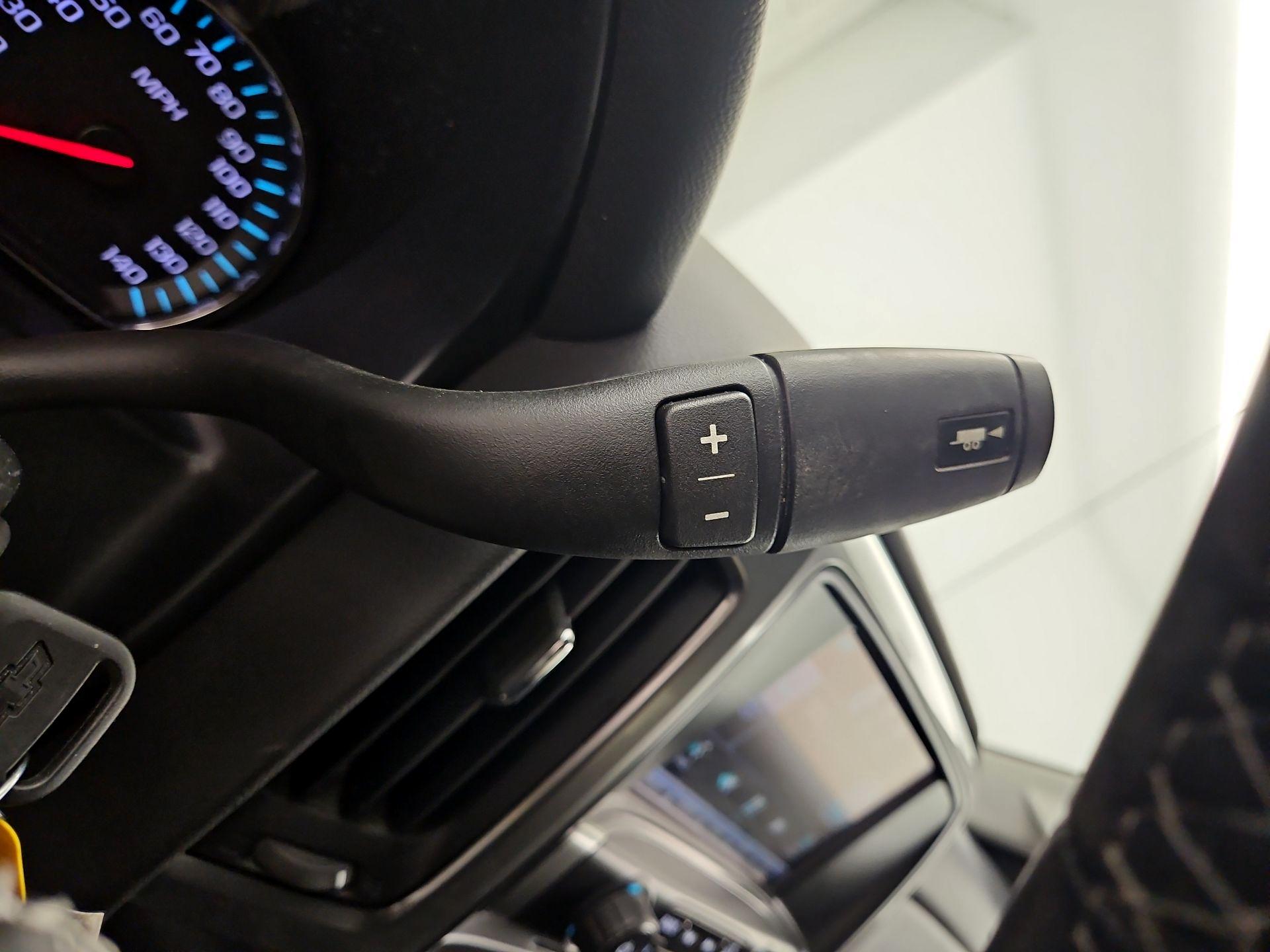 Thumbnail: 2015 Chevrolet Silverado 1500 - 17