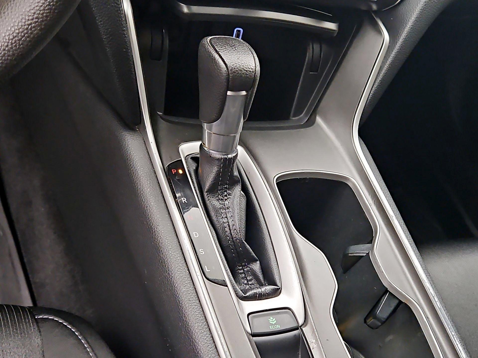 Thumbnail: 2019 Honda Accord - 17