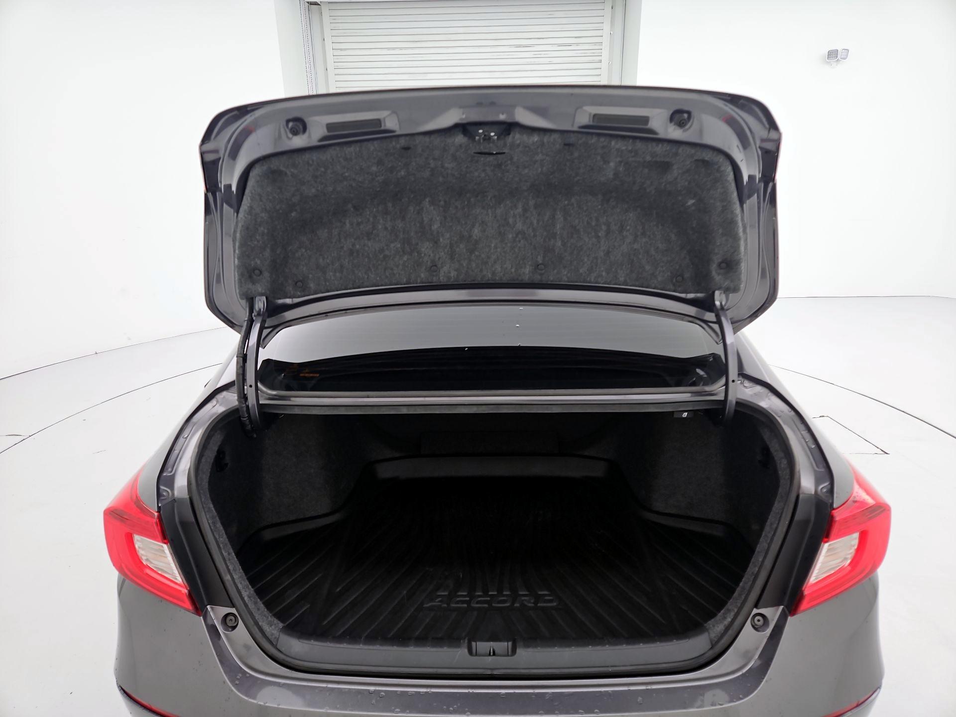 Thumbnail: 2019 Honda Accord - 20