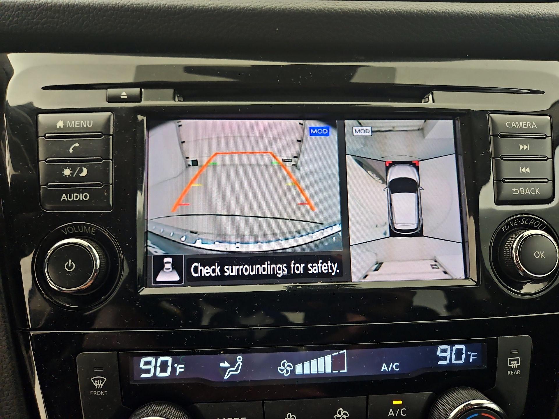 Thumbnail: 2022 Nissan Rogue Sport - 14