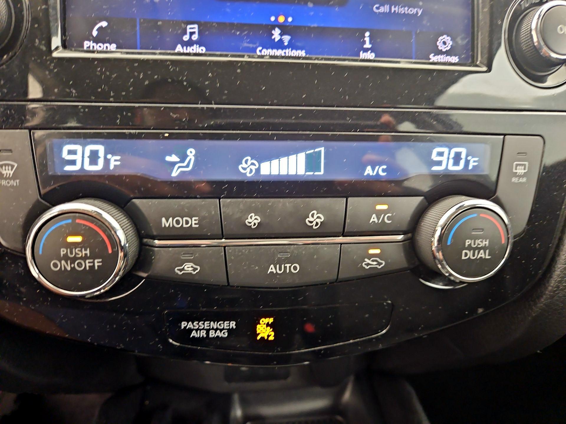 Thumbnail: 2022 Nissan Rogue Sport - 16