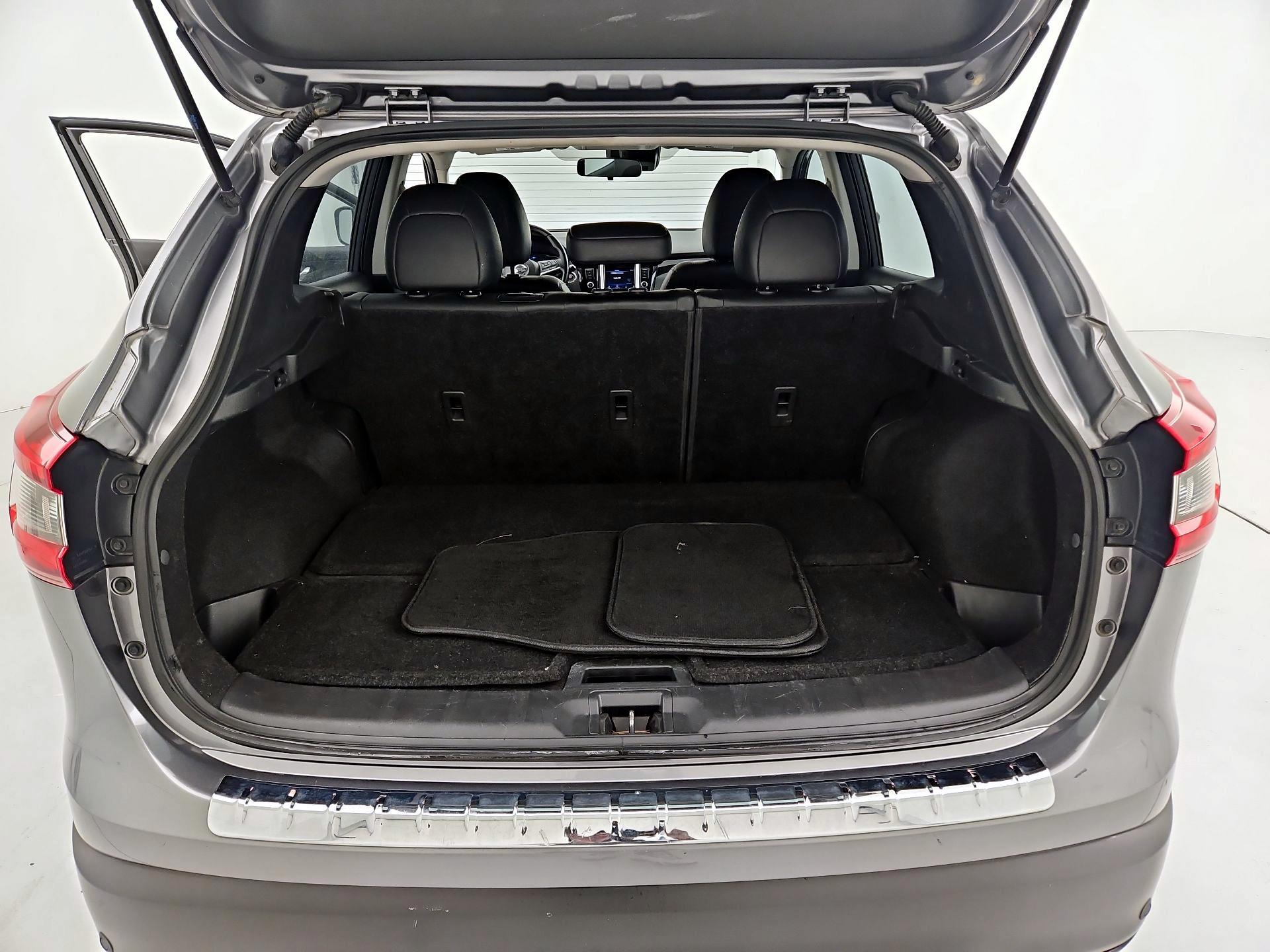 Thumbnail: 2022 Nissan Rogue Sport - 20