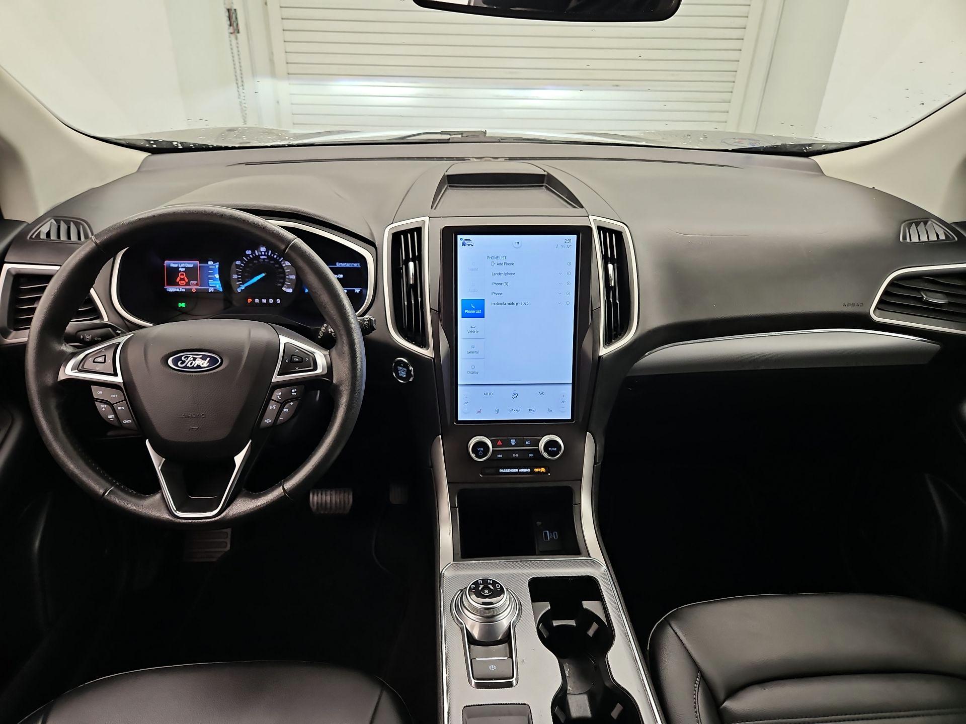 Thumbnail: 2021 Ford Edge - 9