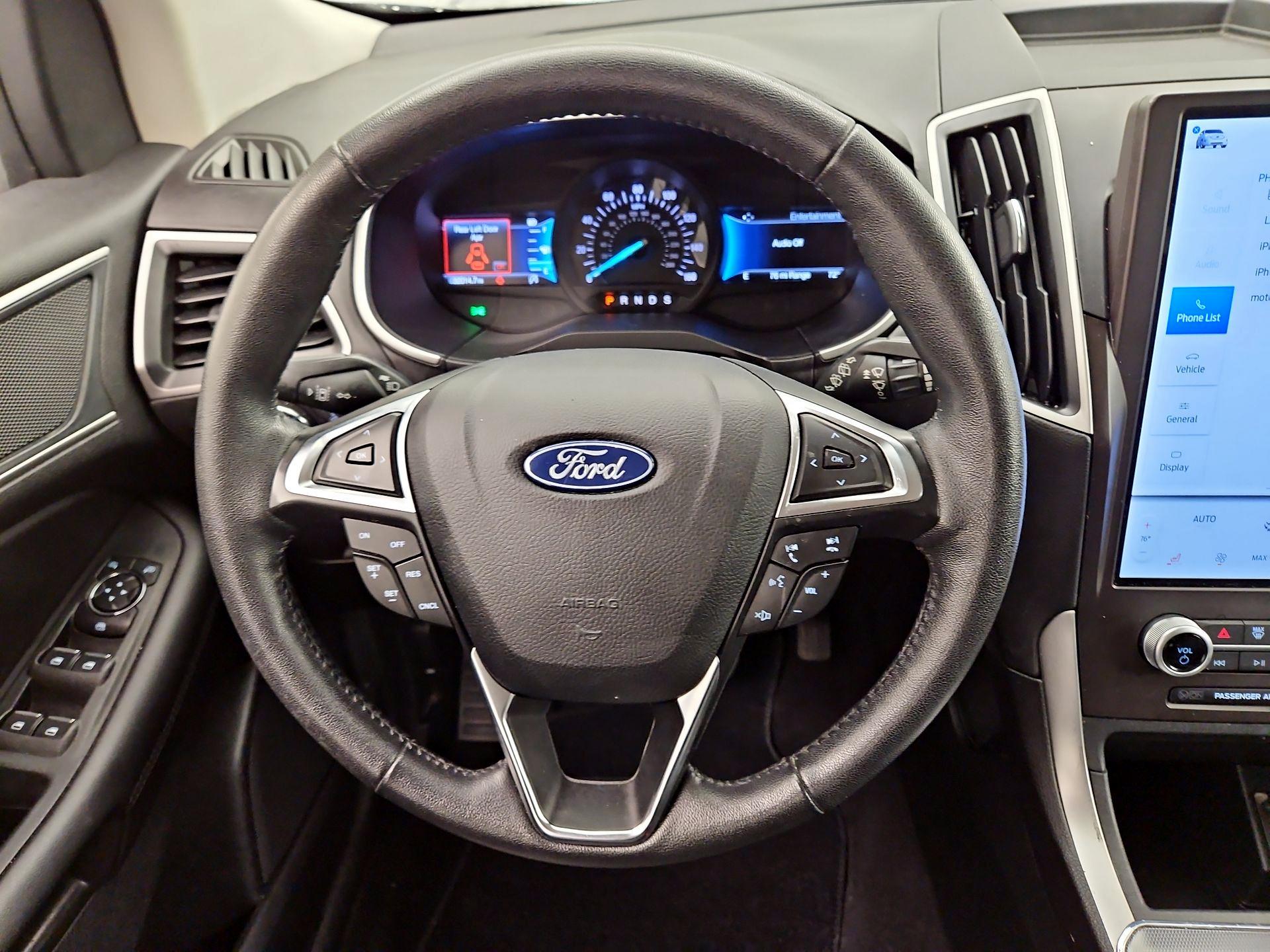 Thumbnail: 2021 Ford Edge - 10