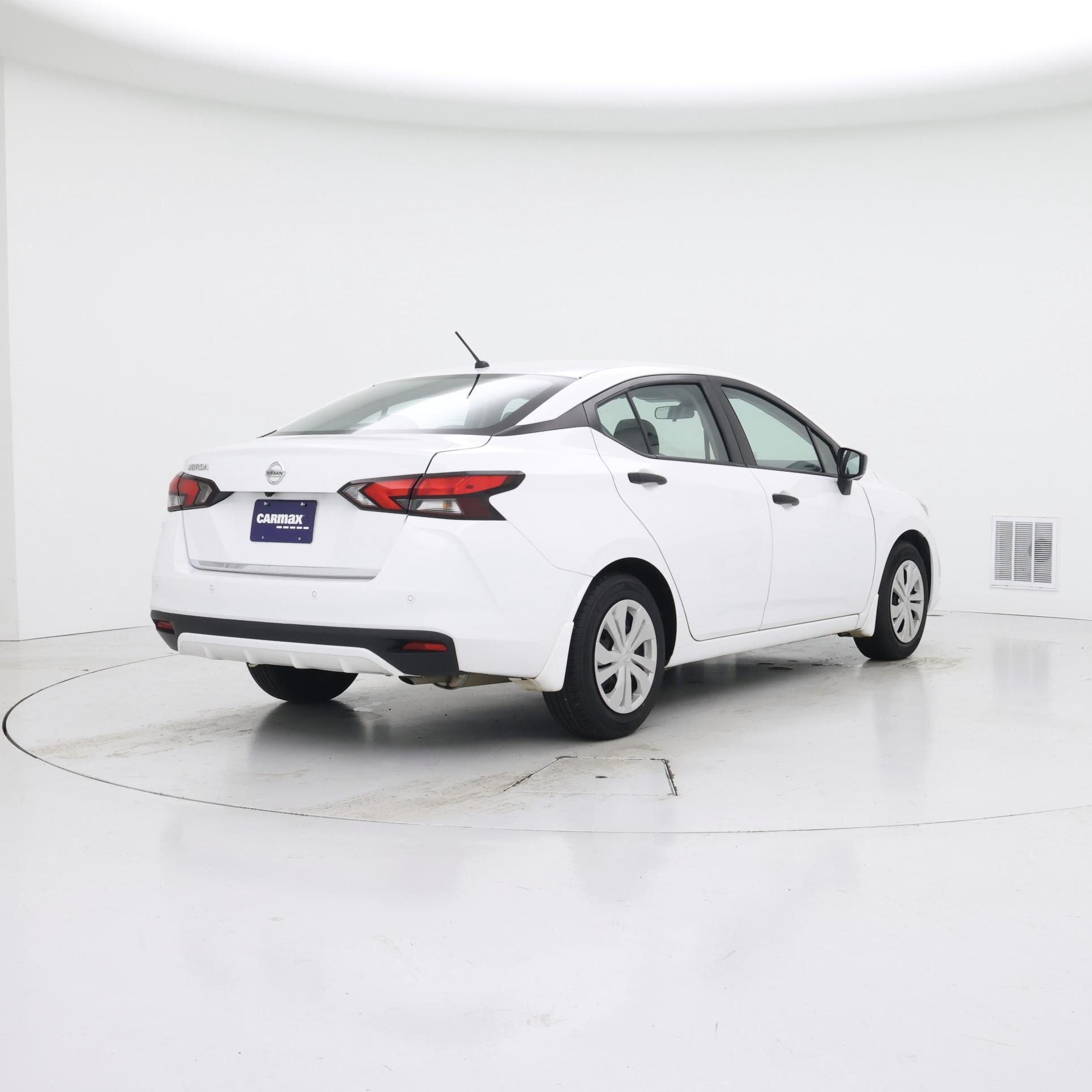 Thumbnail: 2022 Nissan Versa - 8