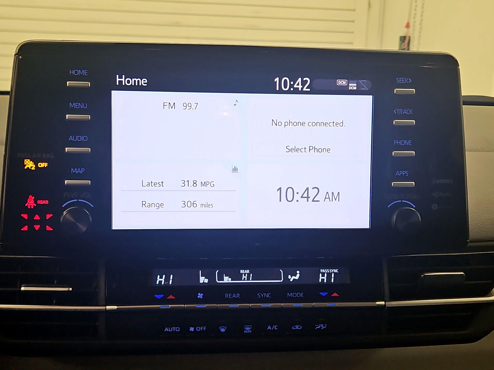 Thumbnail: 2024 Toyota Sienna - 16