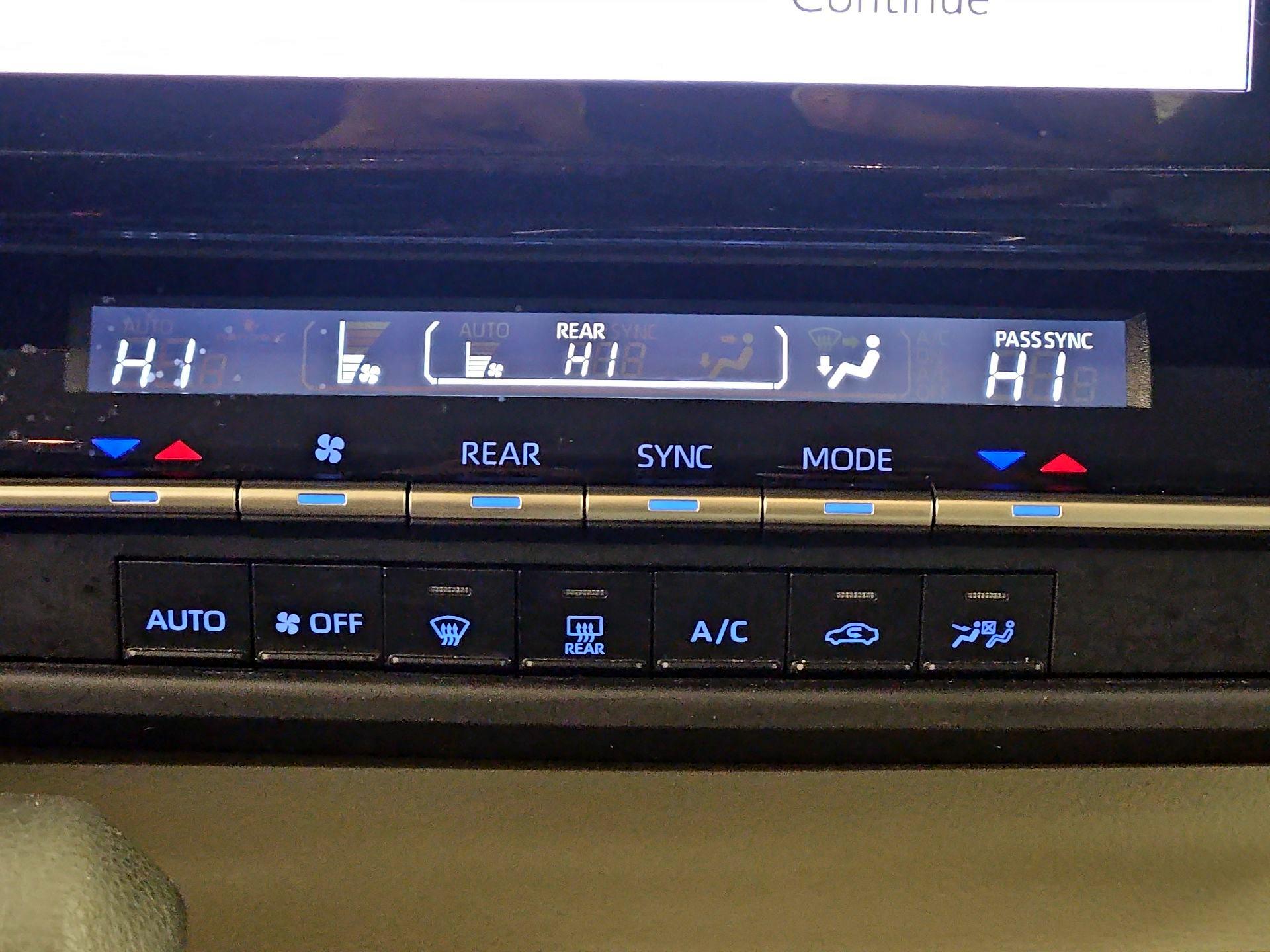 Thumbnail: 2024 Toyota Sienna - 17