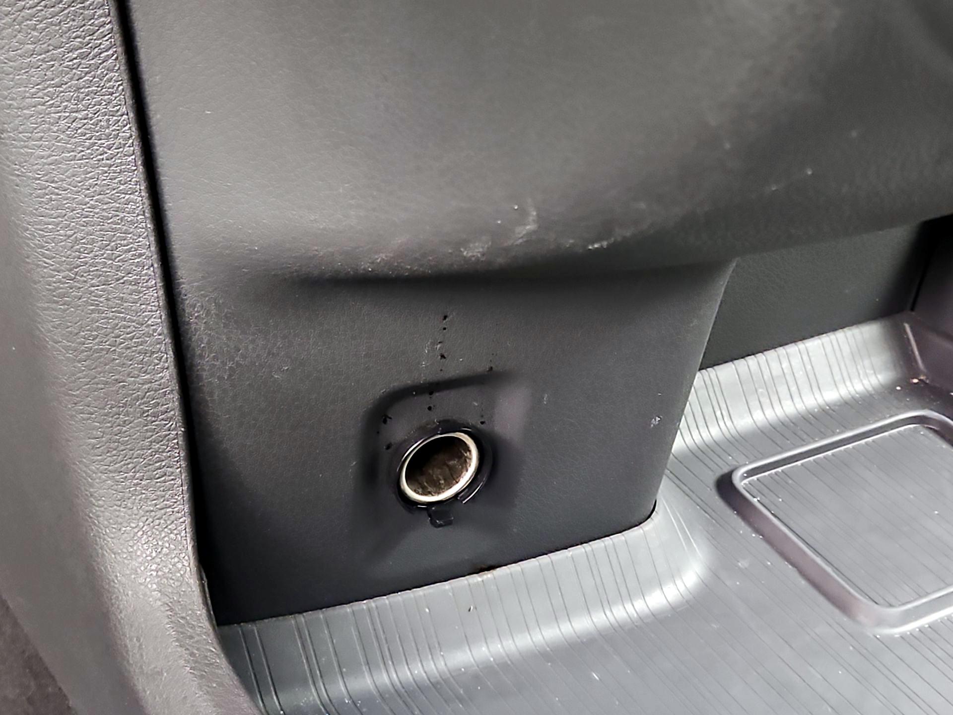 Thumbnail: 2024 Toyota Sienna - 19