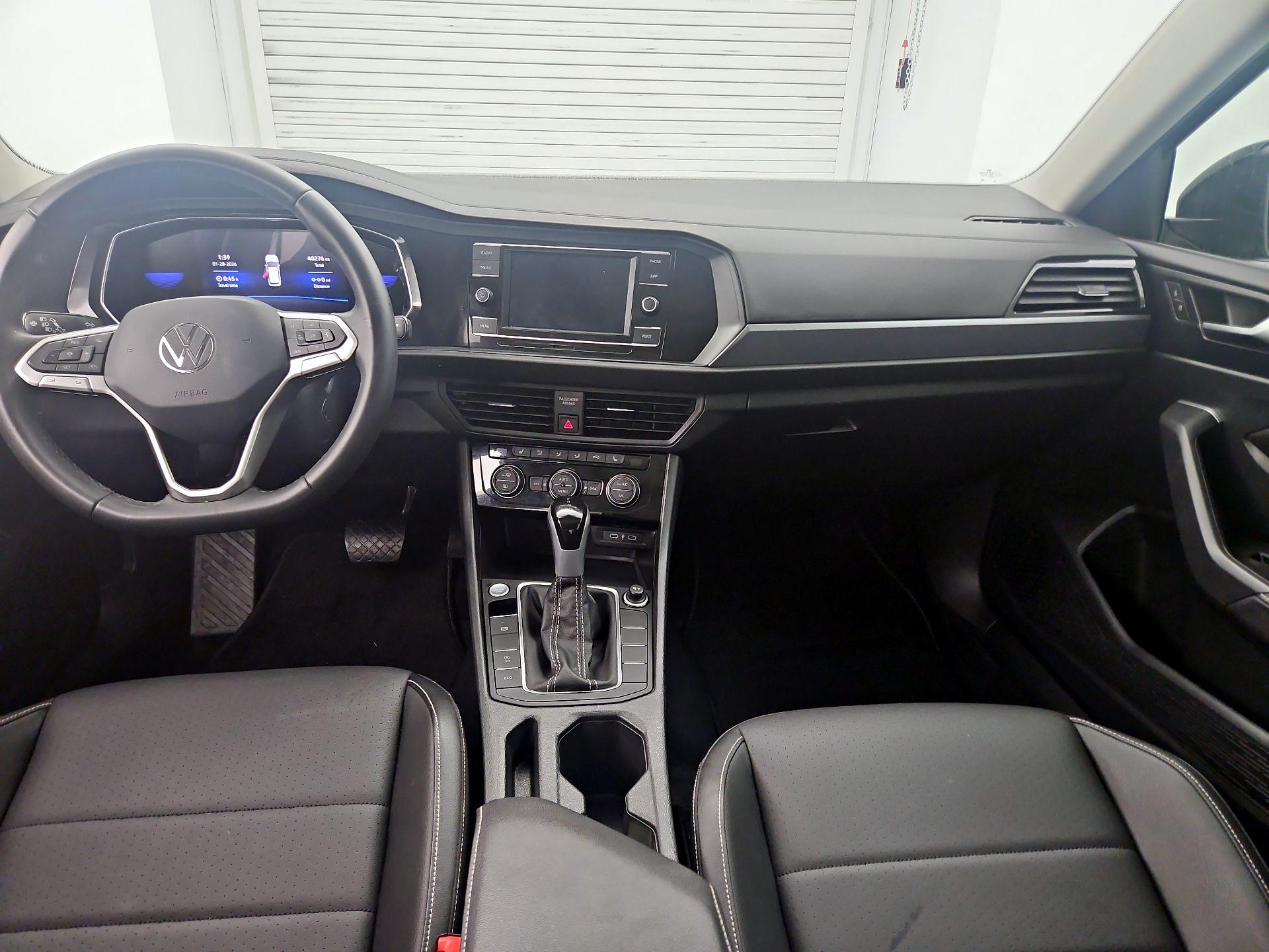 Thumbnail: 2023 Volkswagen Jetta - 9