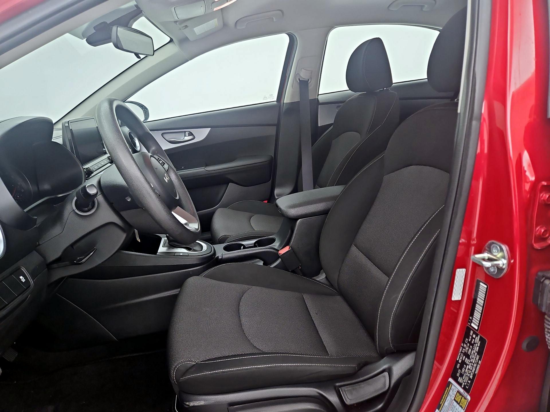 Thumbnail: 2024 Kia Forte - 11