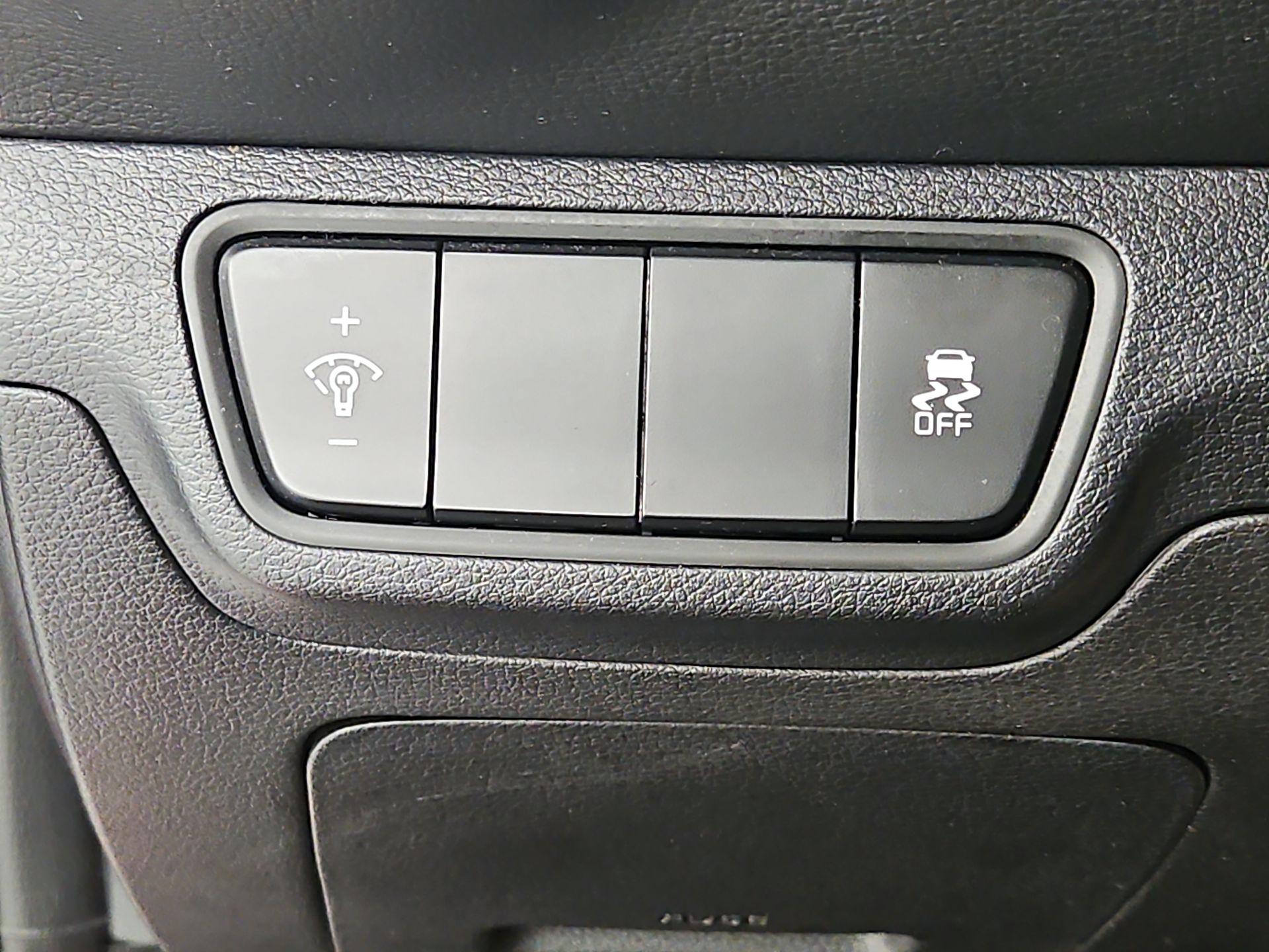 Thumbnail: 2024 Kia Forte - 13