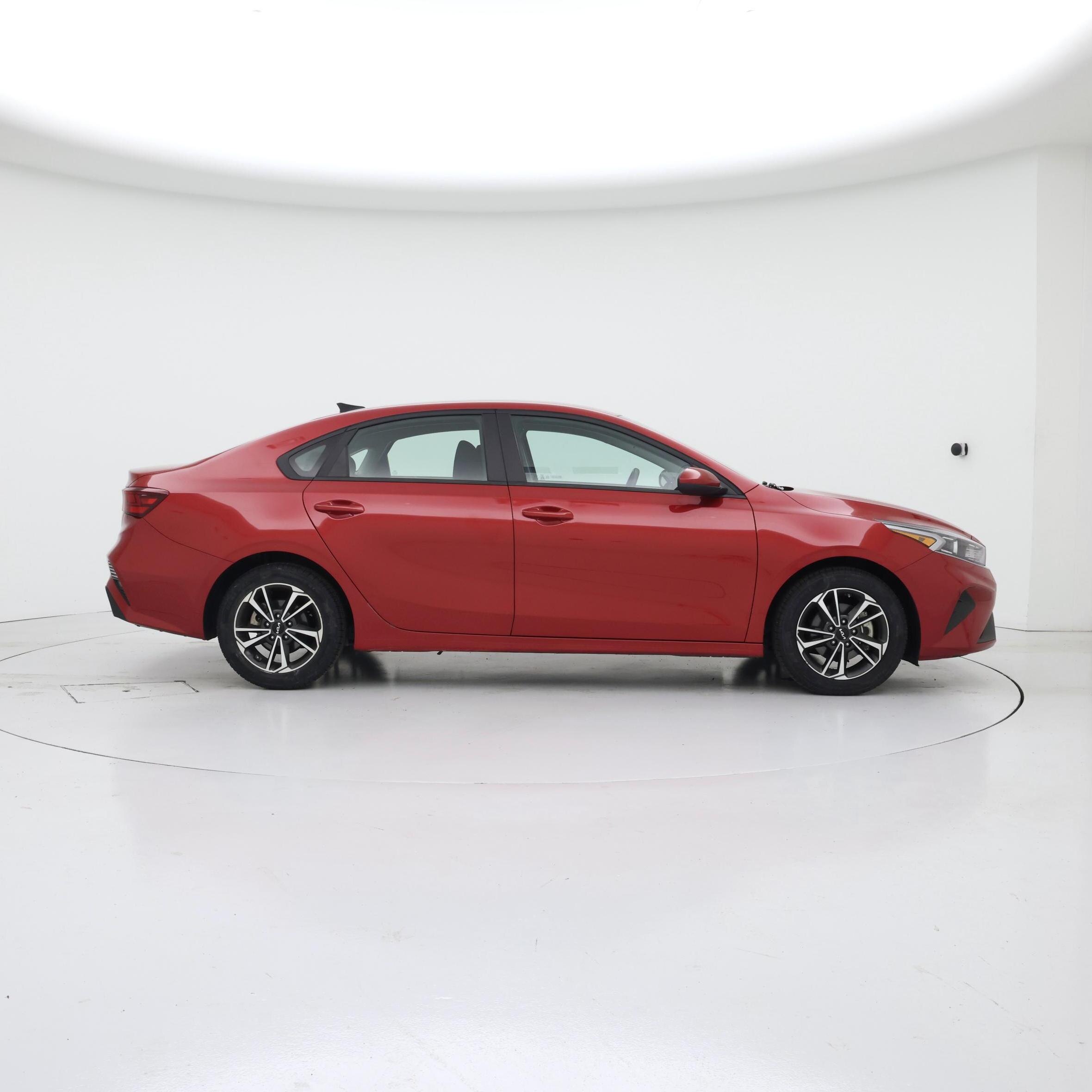 Thumbnail: 2024 Kia Forte - 7