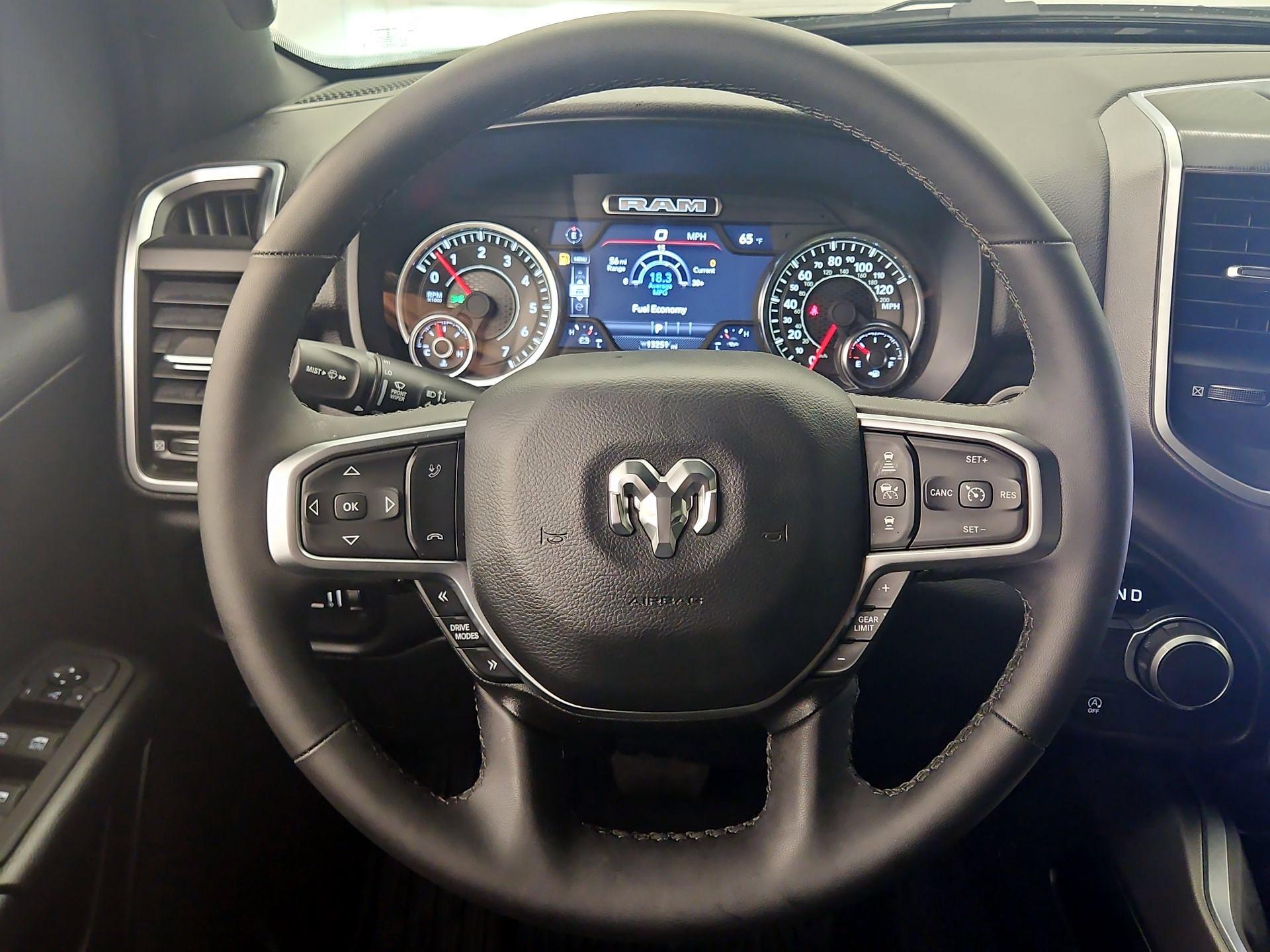 Thumbnail: 2025 RAM 1500 - 10