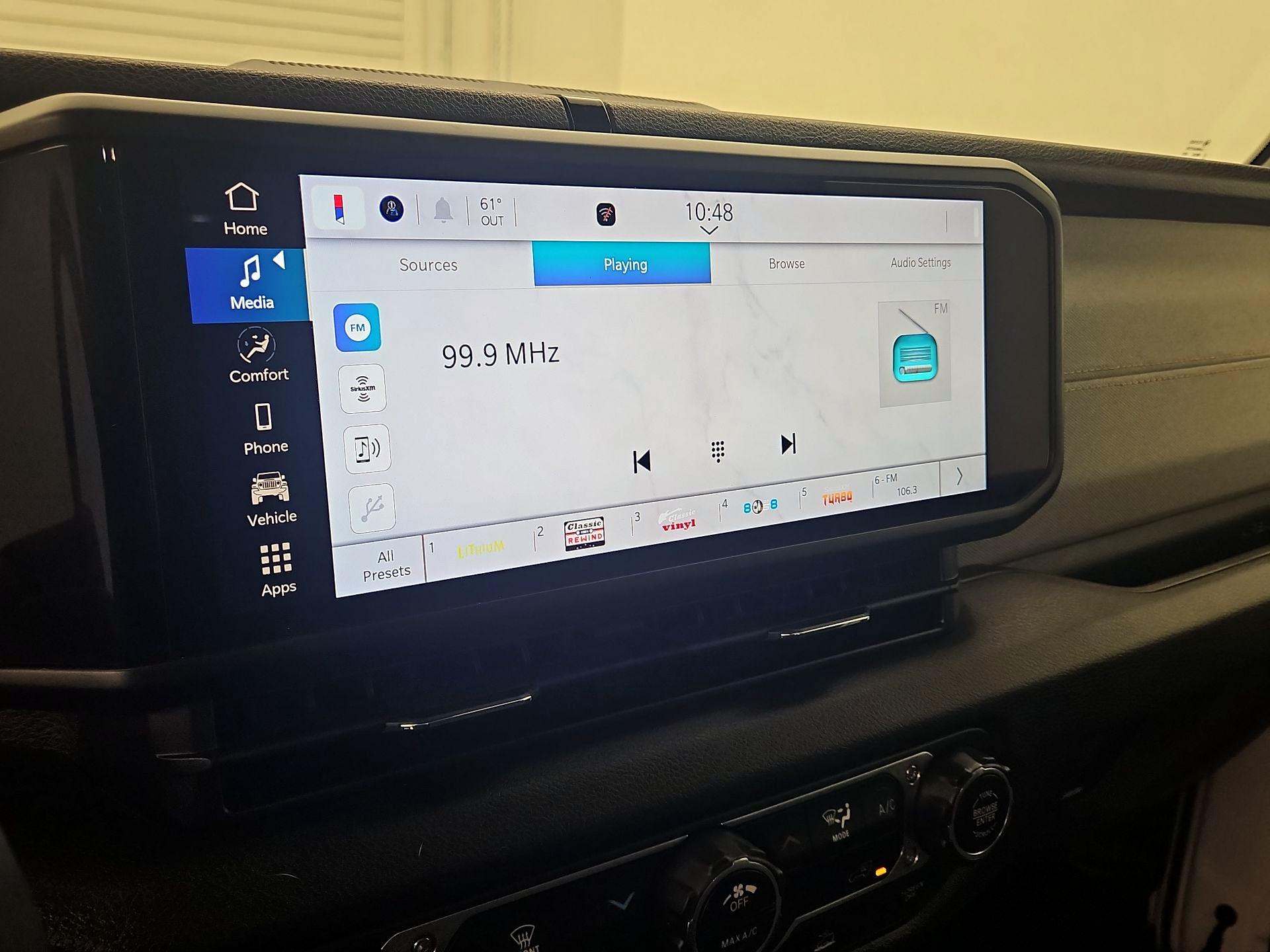 Thumbnail: 2024 Jeep Wrangler - 15