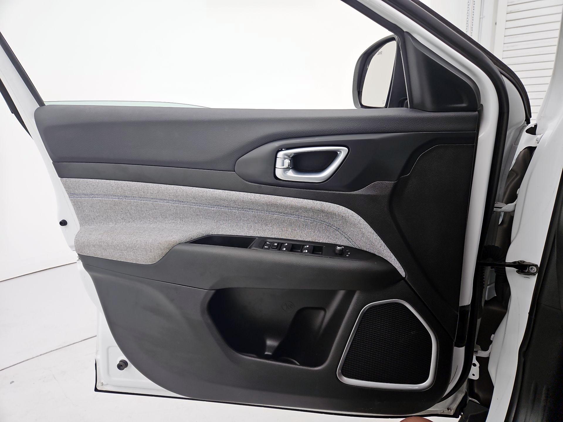 Thumbnail: 2024 Jeep Compass - 12