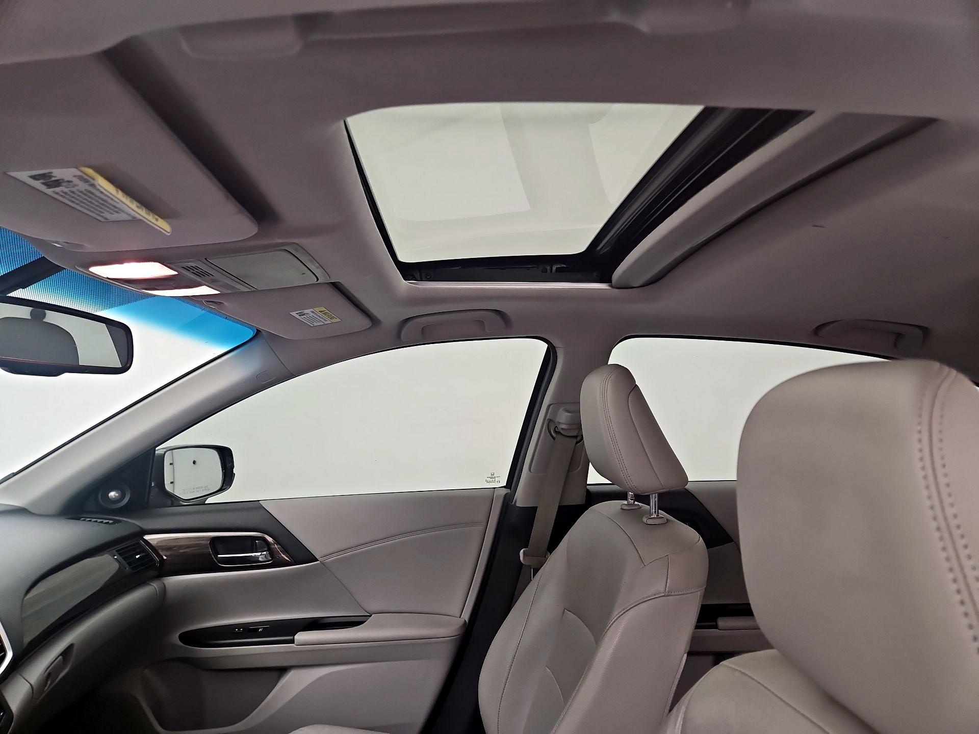 Thumbnail: 2016 Honda Accord - 19