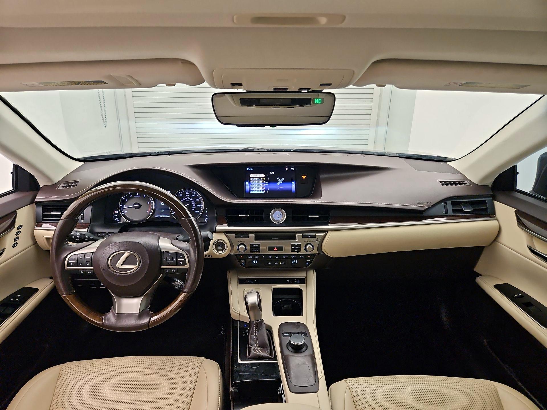 Thumbnail: 2017 Lexus ES - 9