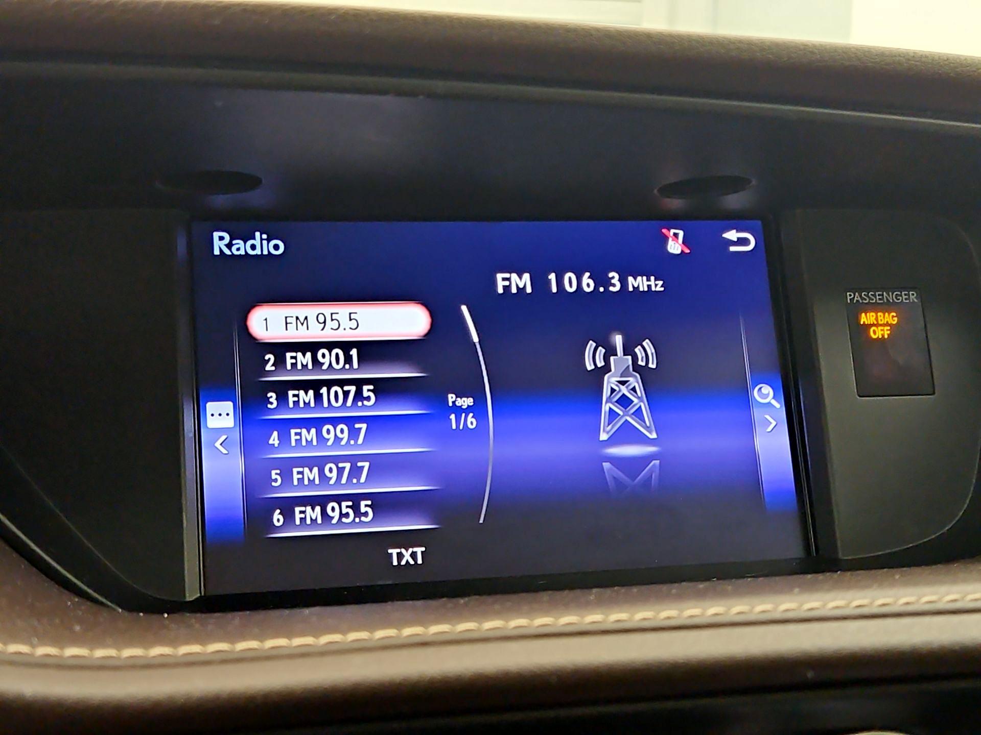 Thumbnail: 2017 Lexus ES - 15