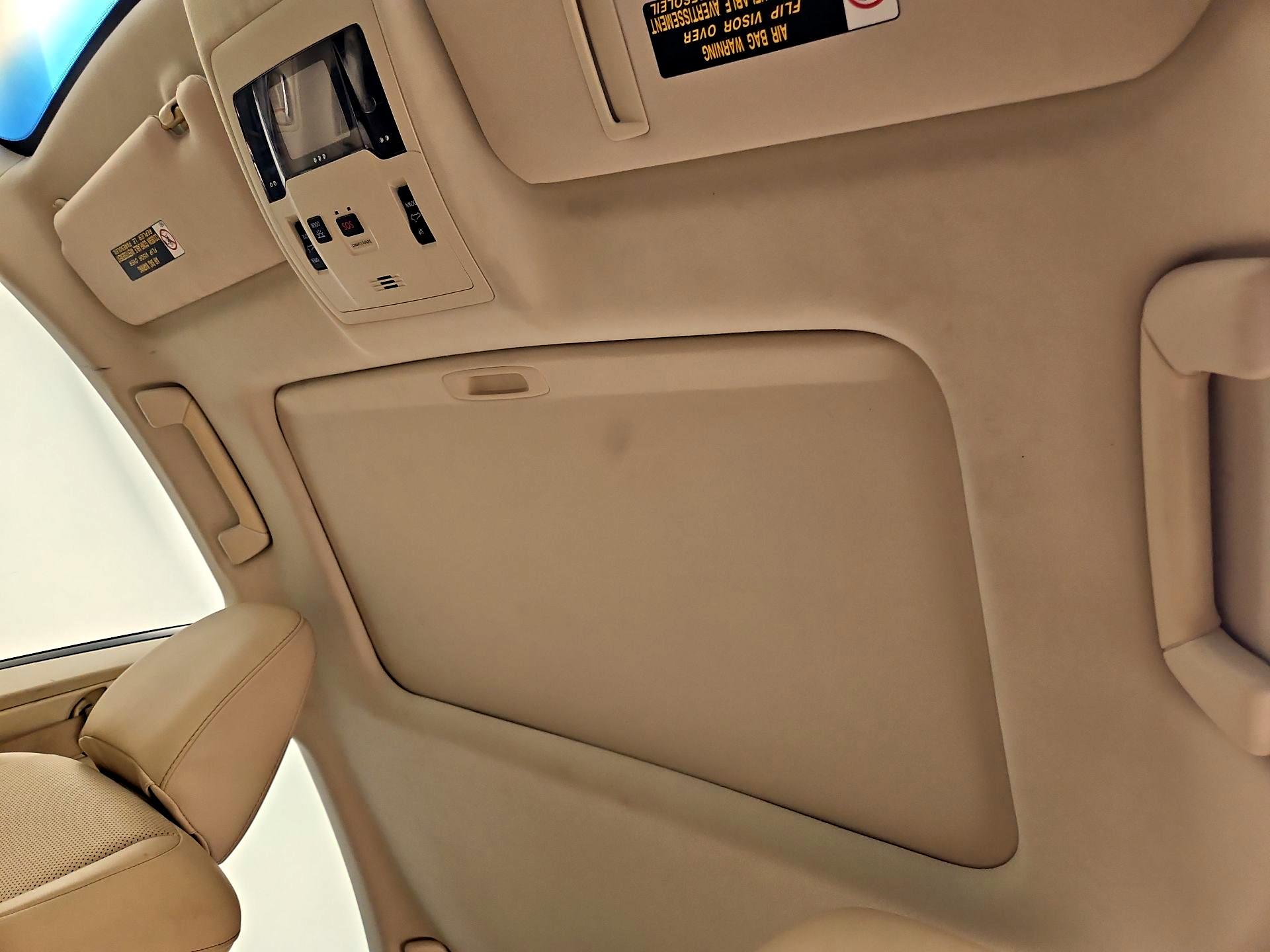 Thumbnail: 2017 Lexus ES - 19