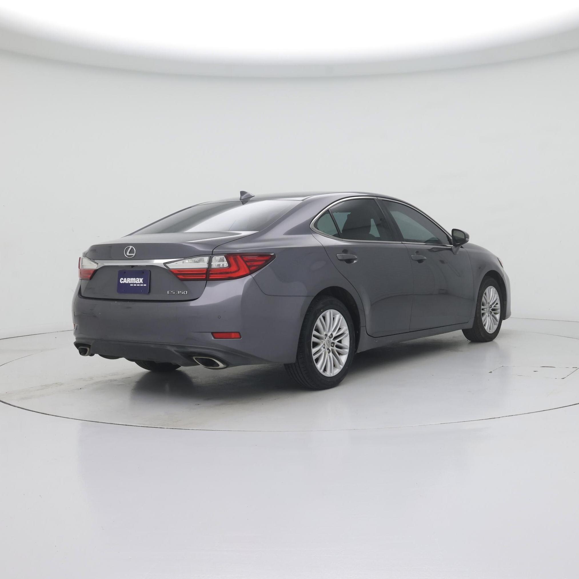 Thumbnail: 2017 Lexus ES - 8