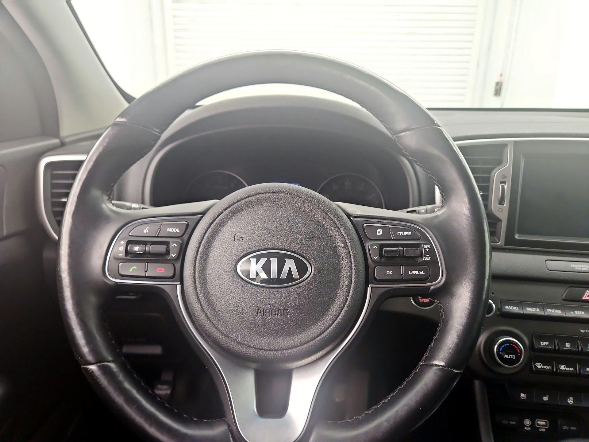 Thumbnail: 2017 Kia Sportage - 10