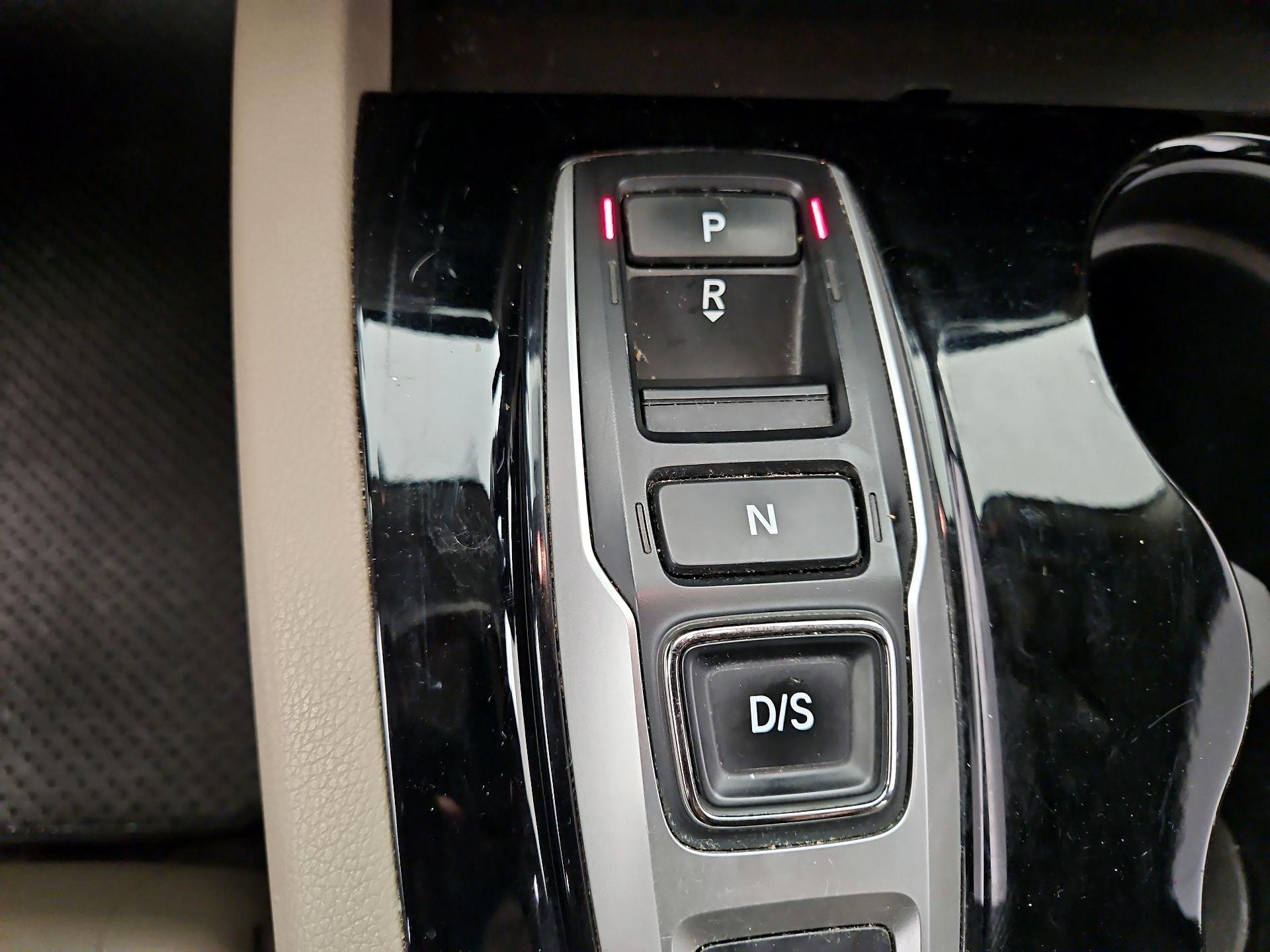 Thumbnail: 2020 Honda Pilot - 18