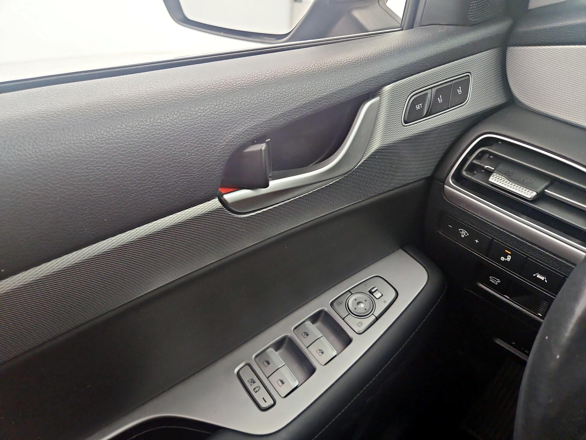 Thumbnail: 2020 Hyundai Palisade - 12