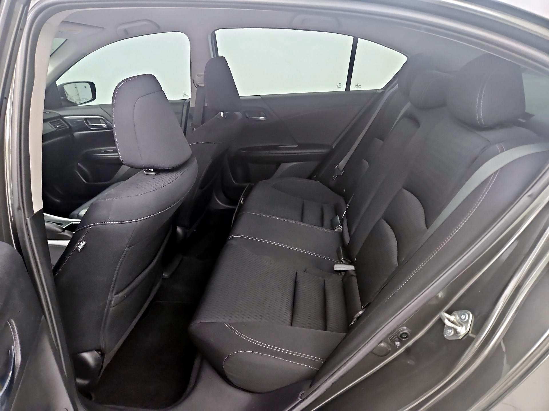 Thumbnail: 2015 Honda Accord - 19