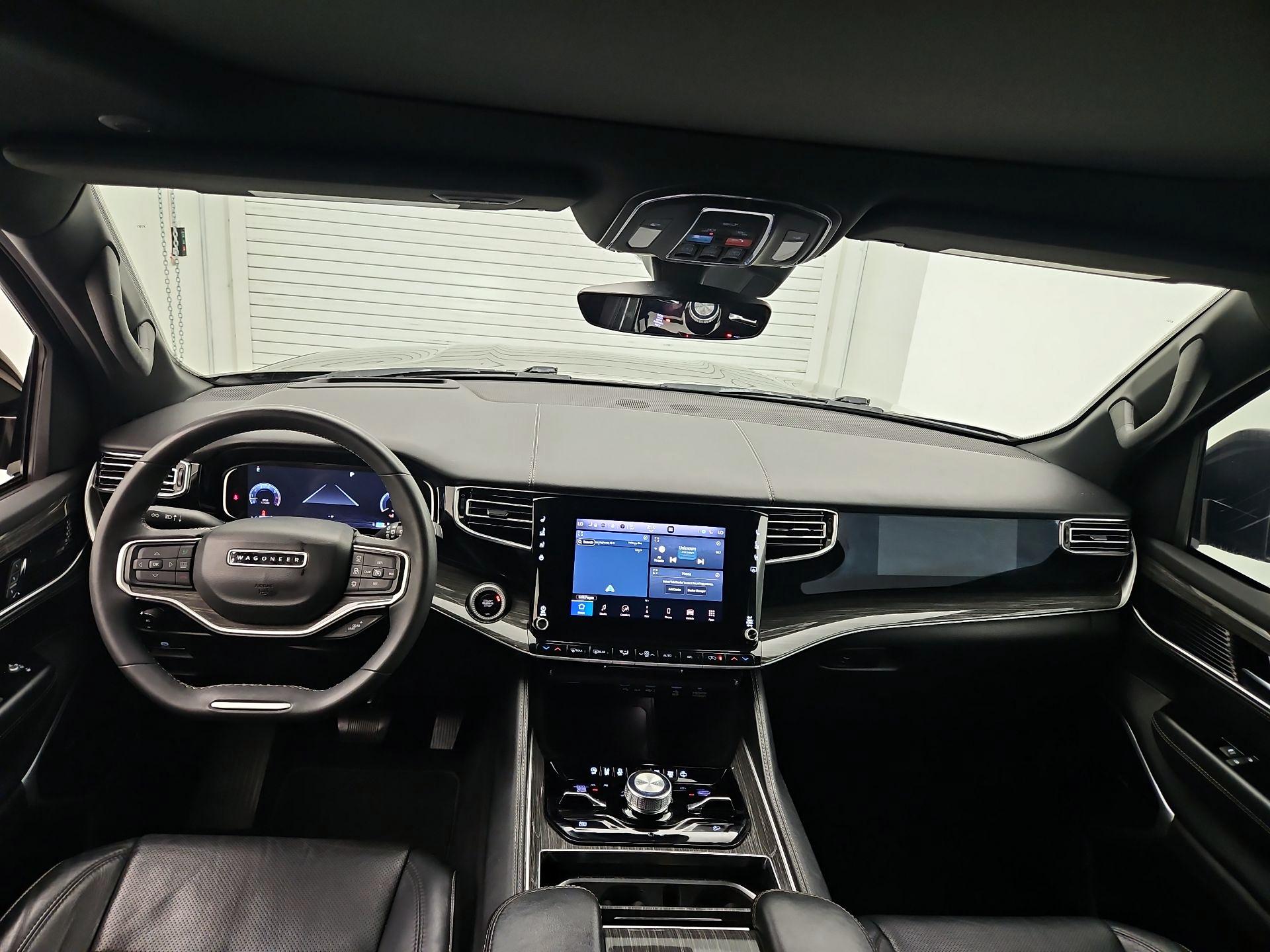 Thumbnail: 2022 Jeep Wagoneer - 9