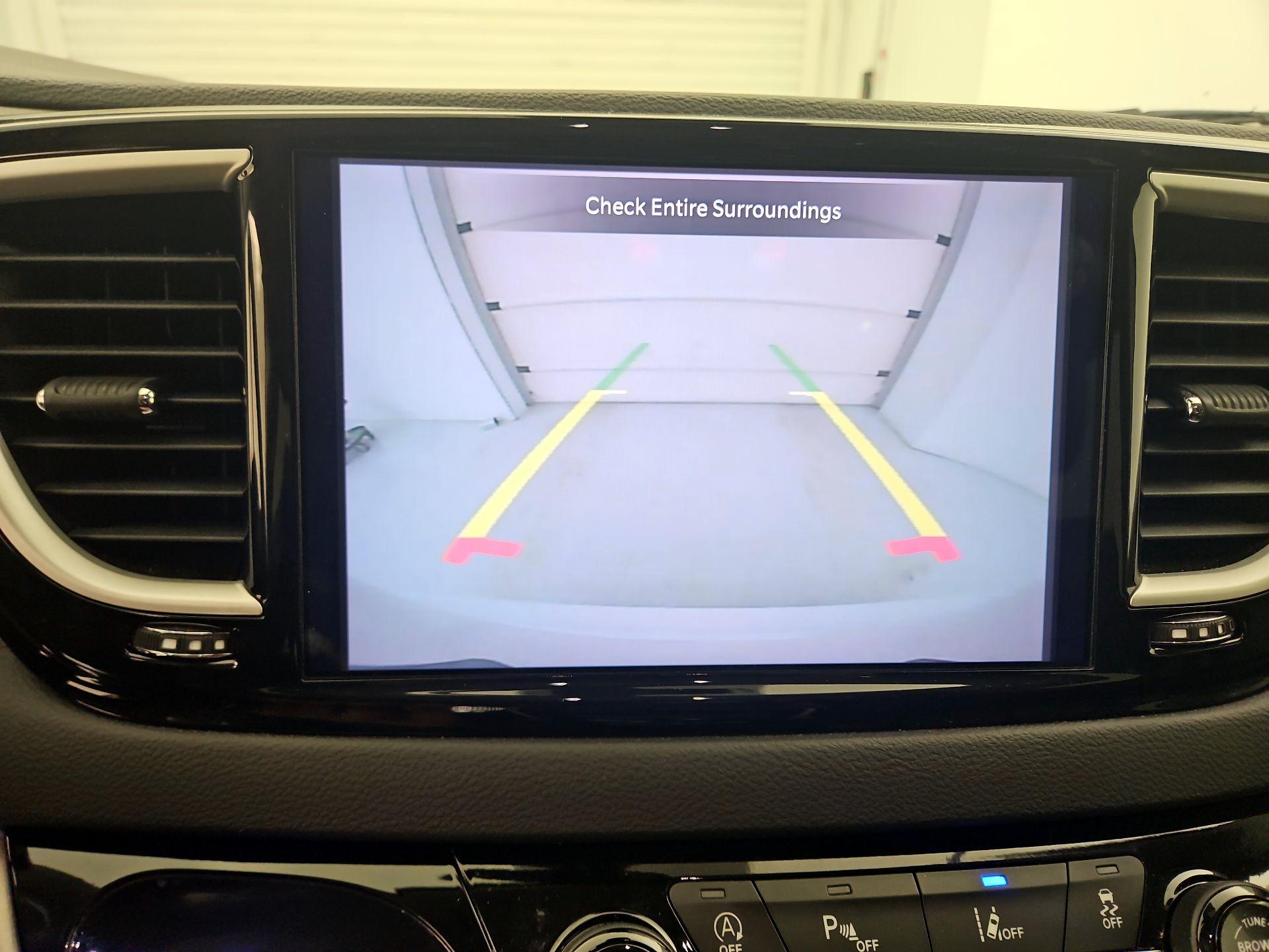 Thumbnail: 2023 Chrysler Pacifica - 14