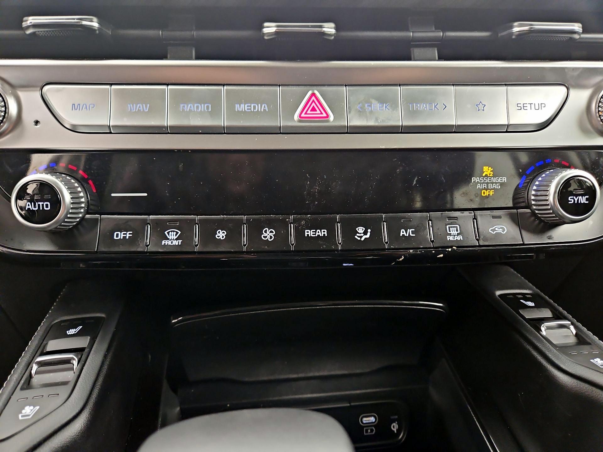 Thumbnail: 2025 Kia Telluride - 16