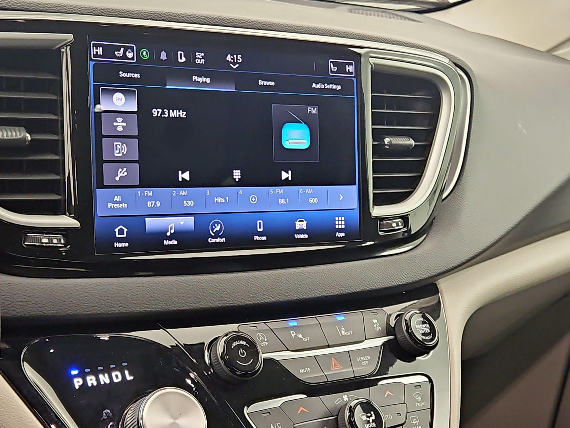 Thumbnail: 2024 Chrysler Pacifica - 15