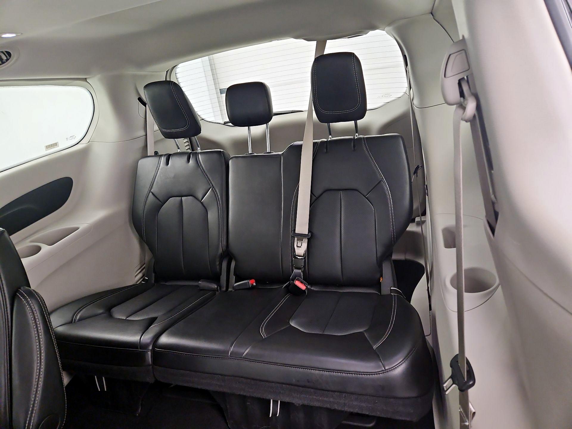 Thumbnail: 2024 Chrysler Pacifica - 20