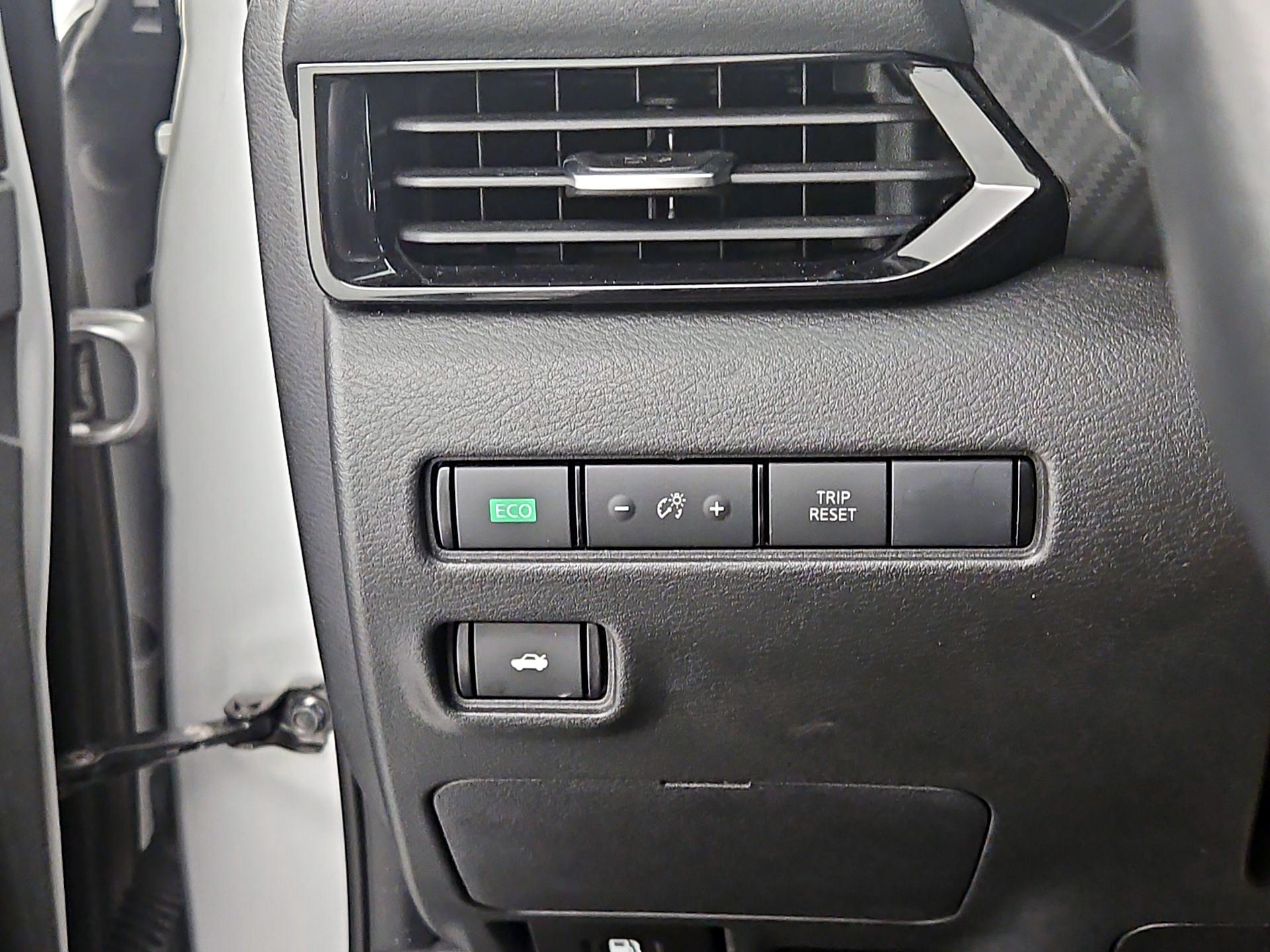 Thumbnail: 2023 Nissan Sentra - 13