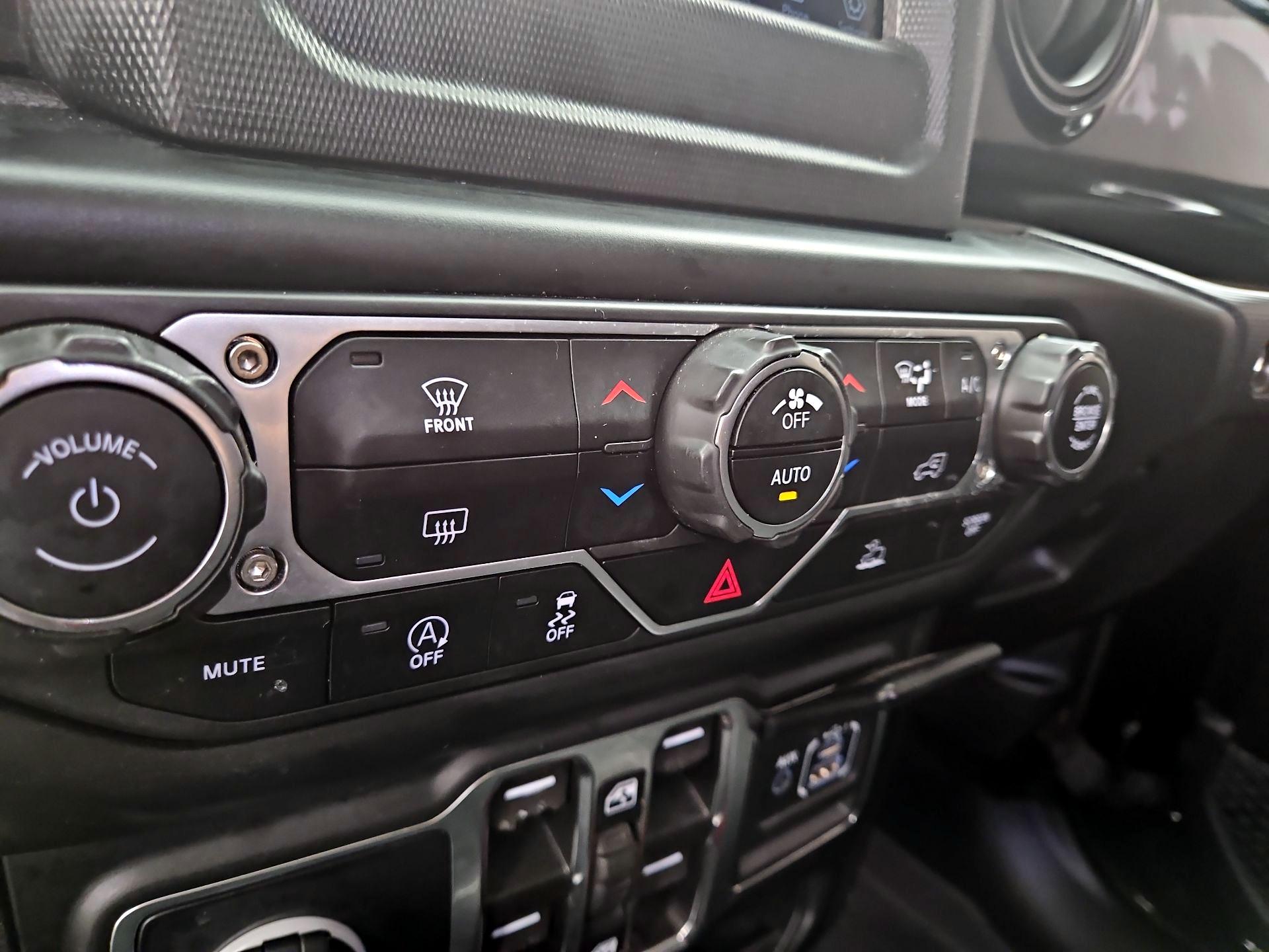 Thumbnail: 2022 Jeep Gladiator - 16