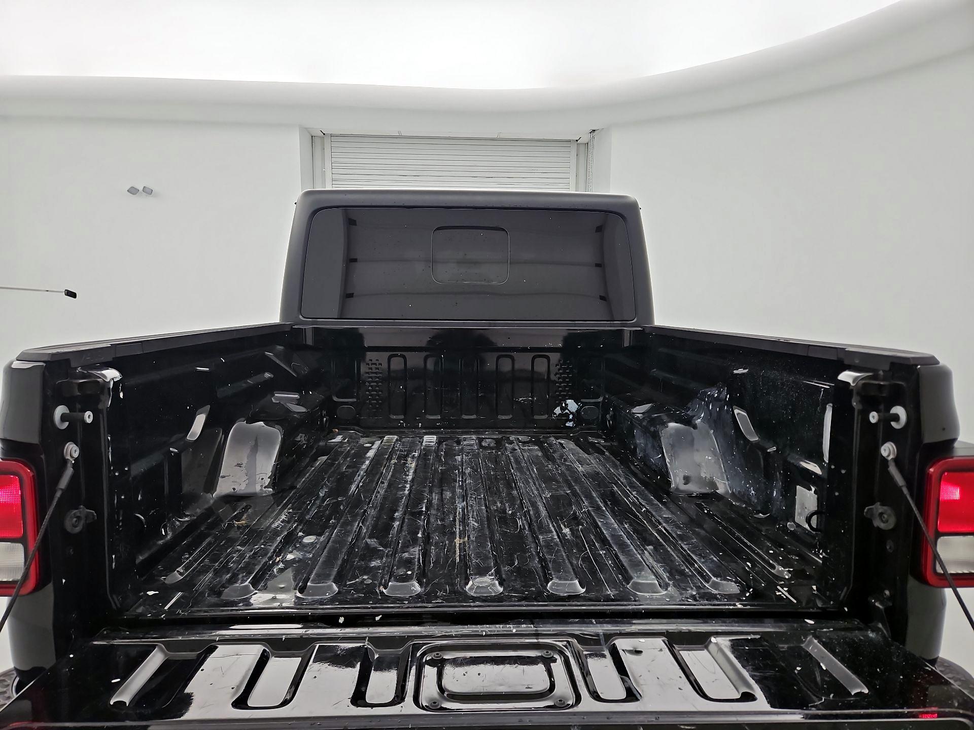 Thumbnail: 2022 Jeep Gladiator - 20