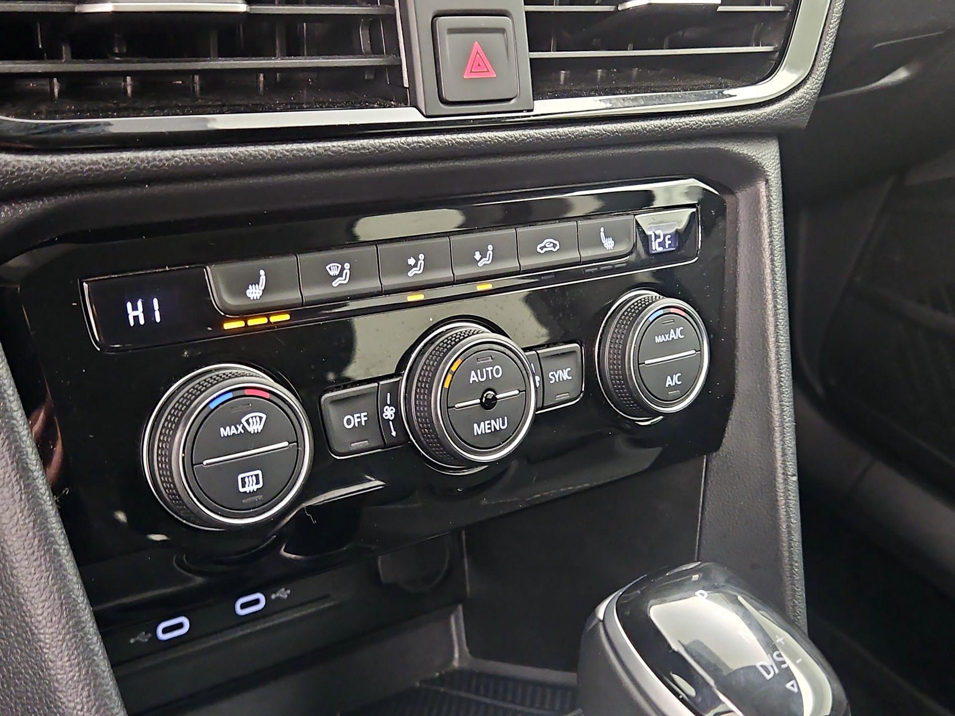 Thumbnail: 2024 Volkswagen Taos - 16