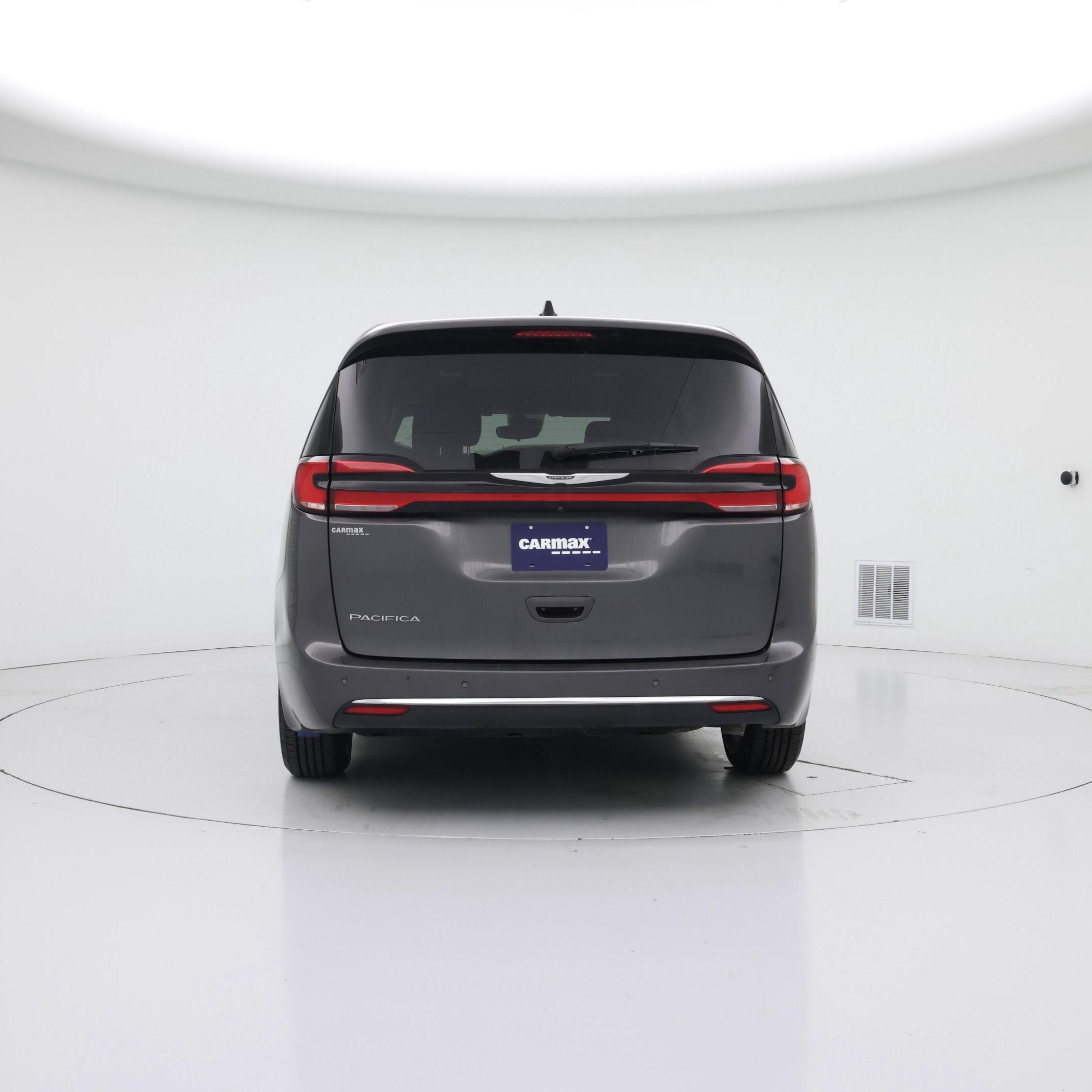 Thumbnail: 2023 Chrysler Pacifica - 6