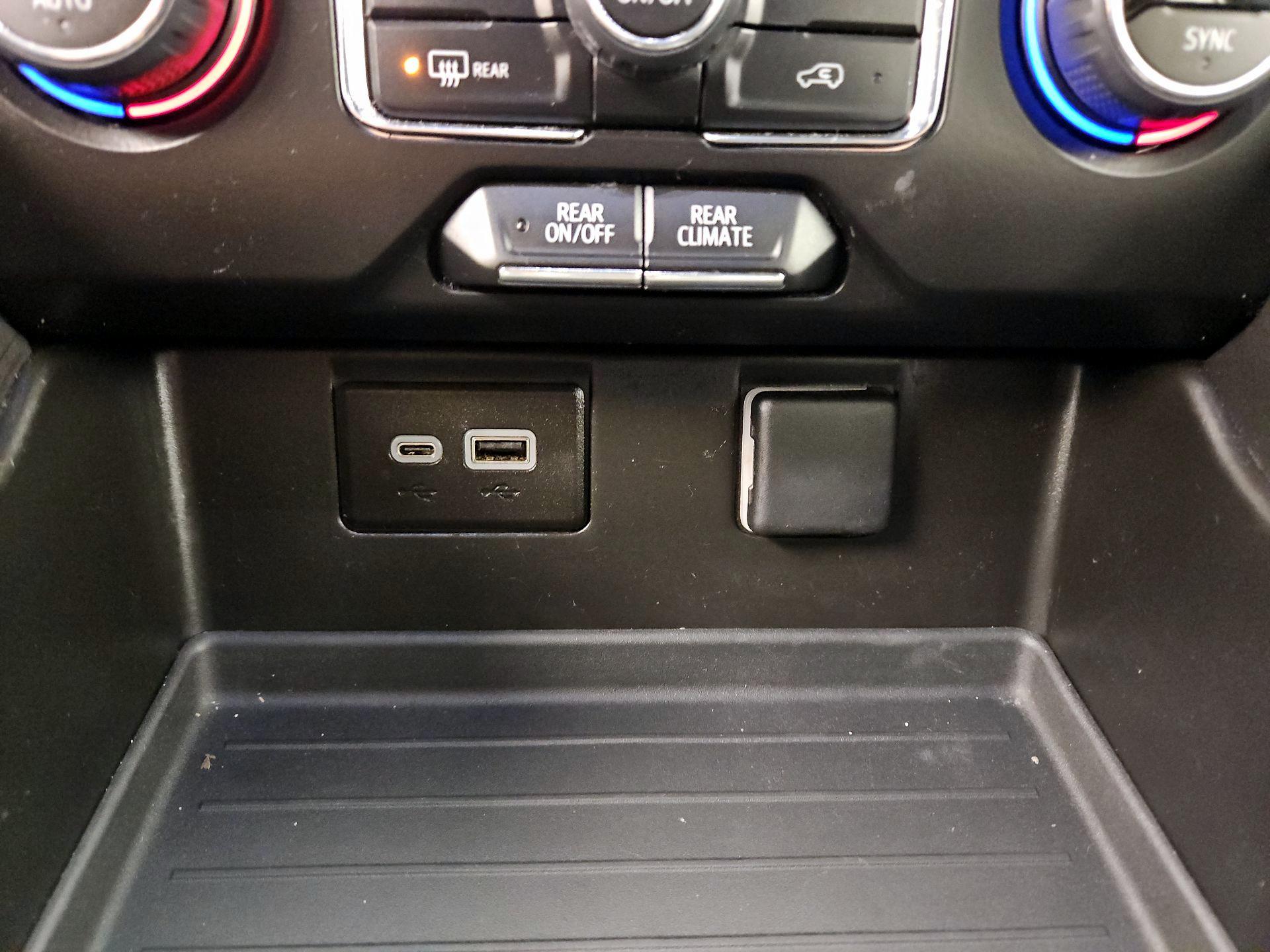 Thumbnail: 2024 Chevrolet Suburban - 19